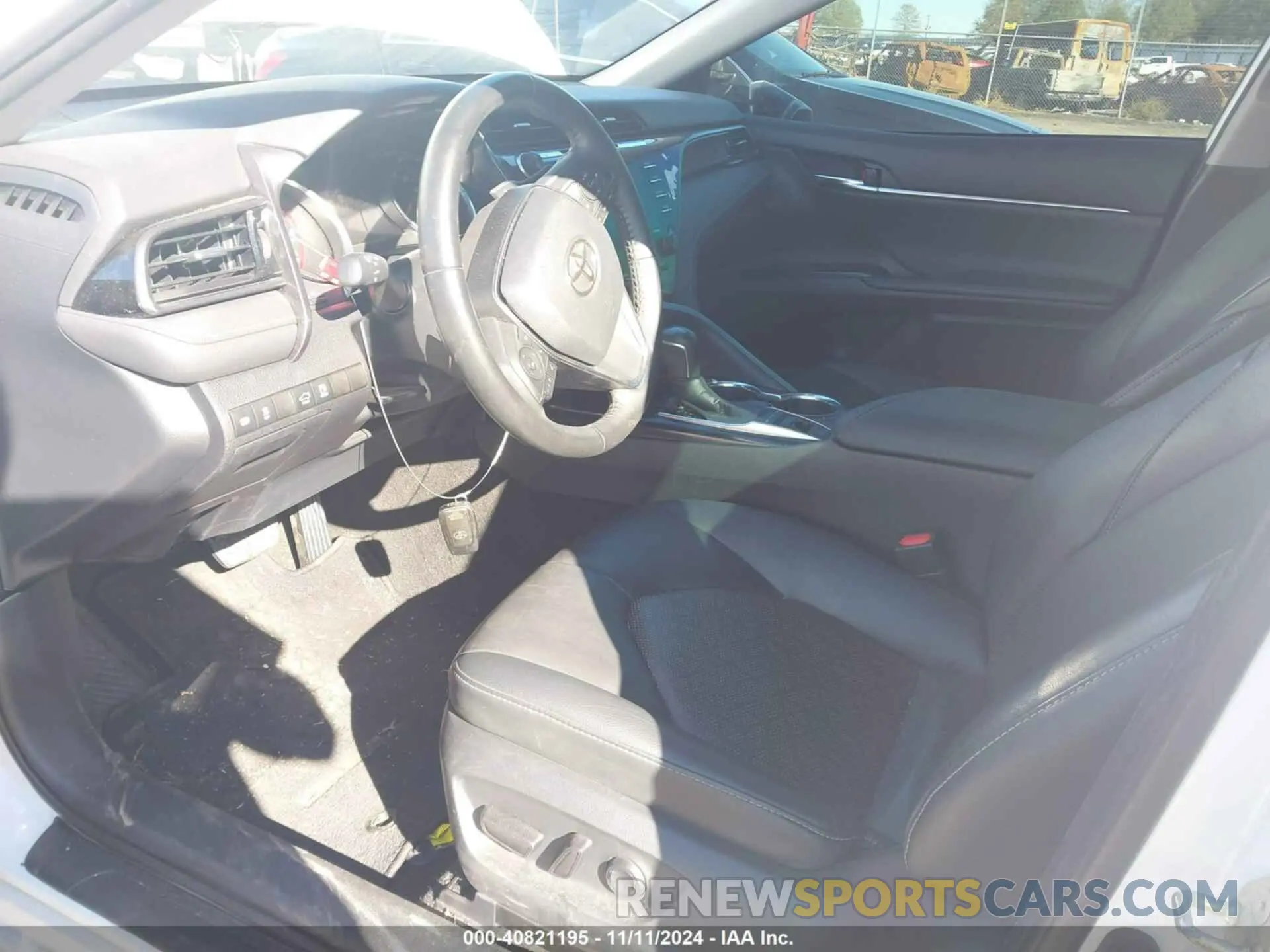5 fotografías del automóvil dañado 4T1K61AK1LU876338 TOYOTA CAMRY 2020