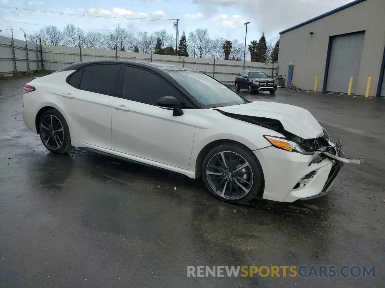 4 fotografías del automóvil dañado 4T1K61AK2LU328834 TOYOTA CAMRY 2020