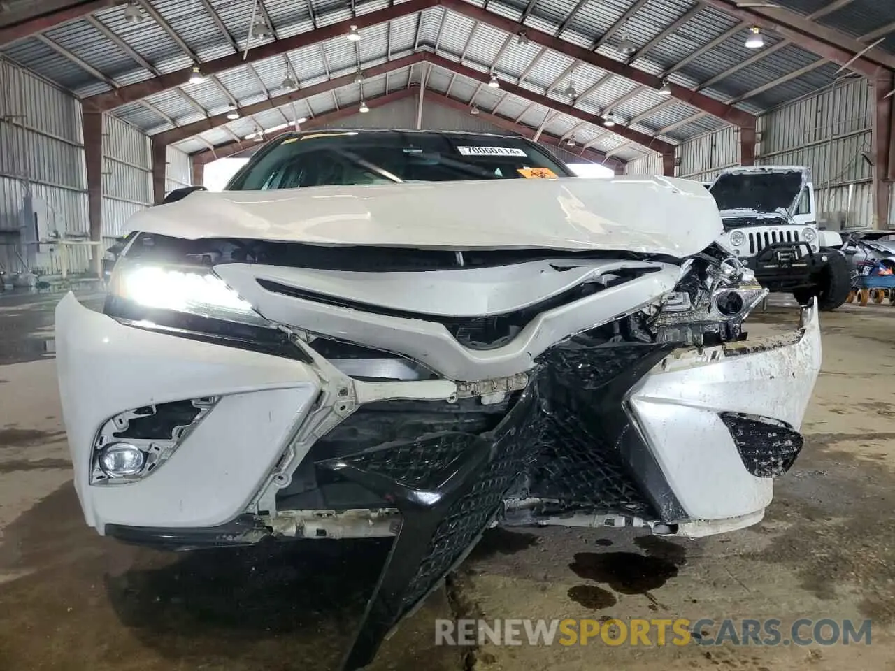 5 fotografías del automóvil dañado 4T1K61AK2LU353586 TOYOTA CAMRY 2020