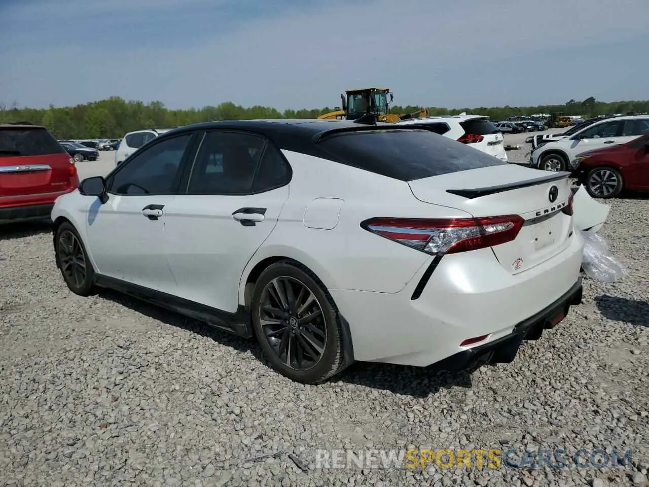 2 fotografías del automóvil dañado 4T1K61AK2LU372719 TOYOTA CAMRY 2020
