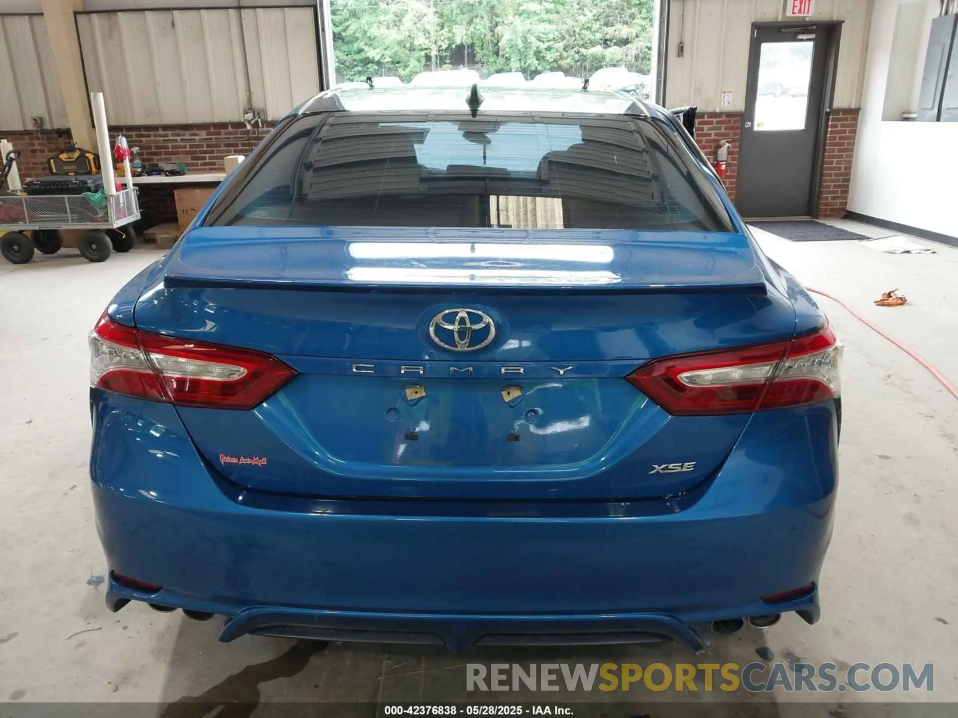 17 fotografías del automóvil dañado 4T1K61AK2LU395451 TOYOTA CAMRY 2020