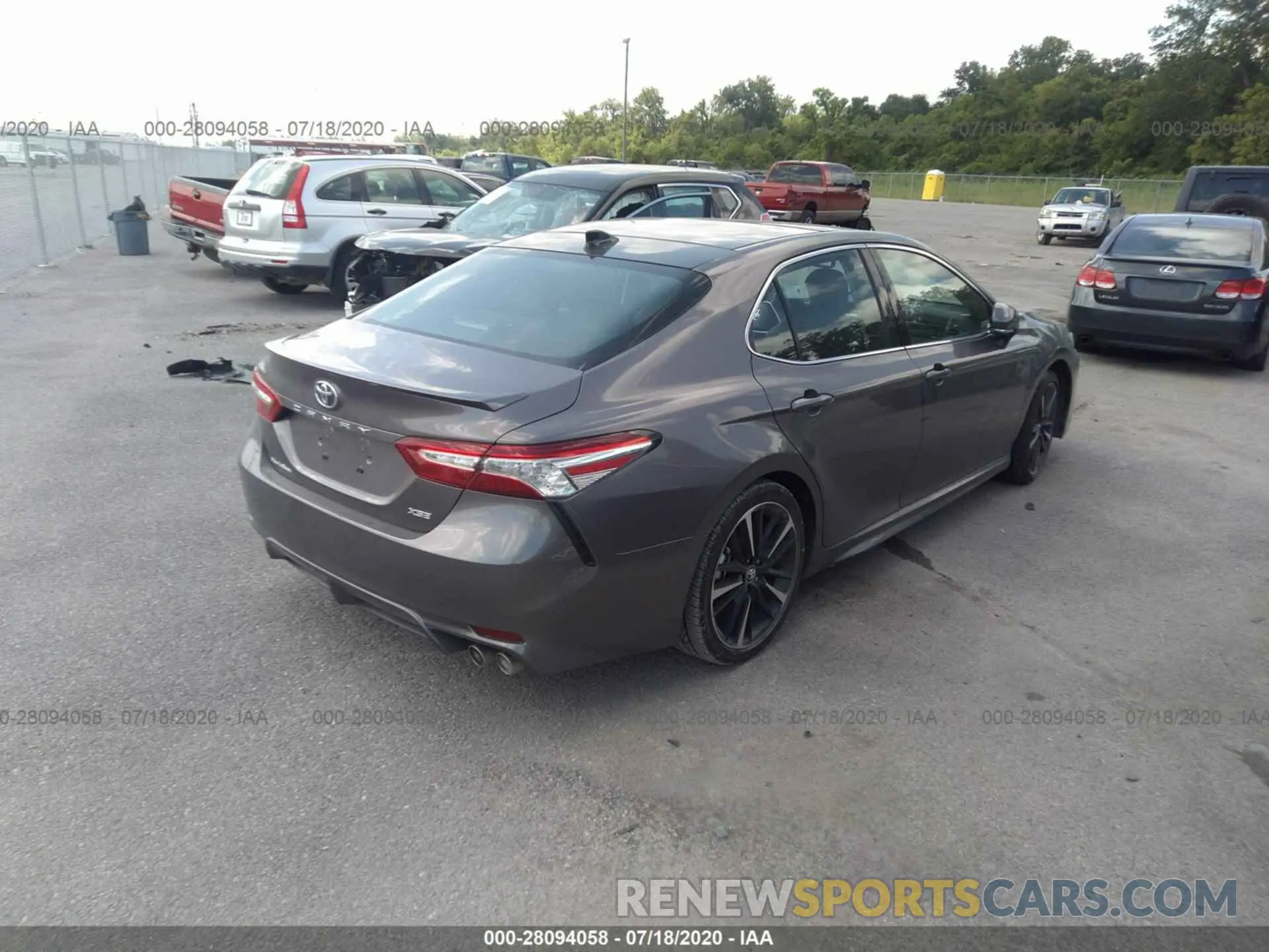 4 fotografías del automóvil dañado 4T1K61AK2LU896422 TOYOTA CAMRY 2020