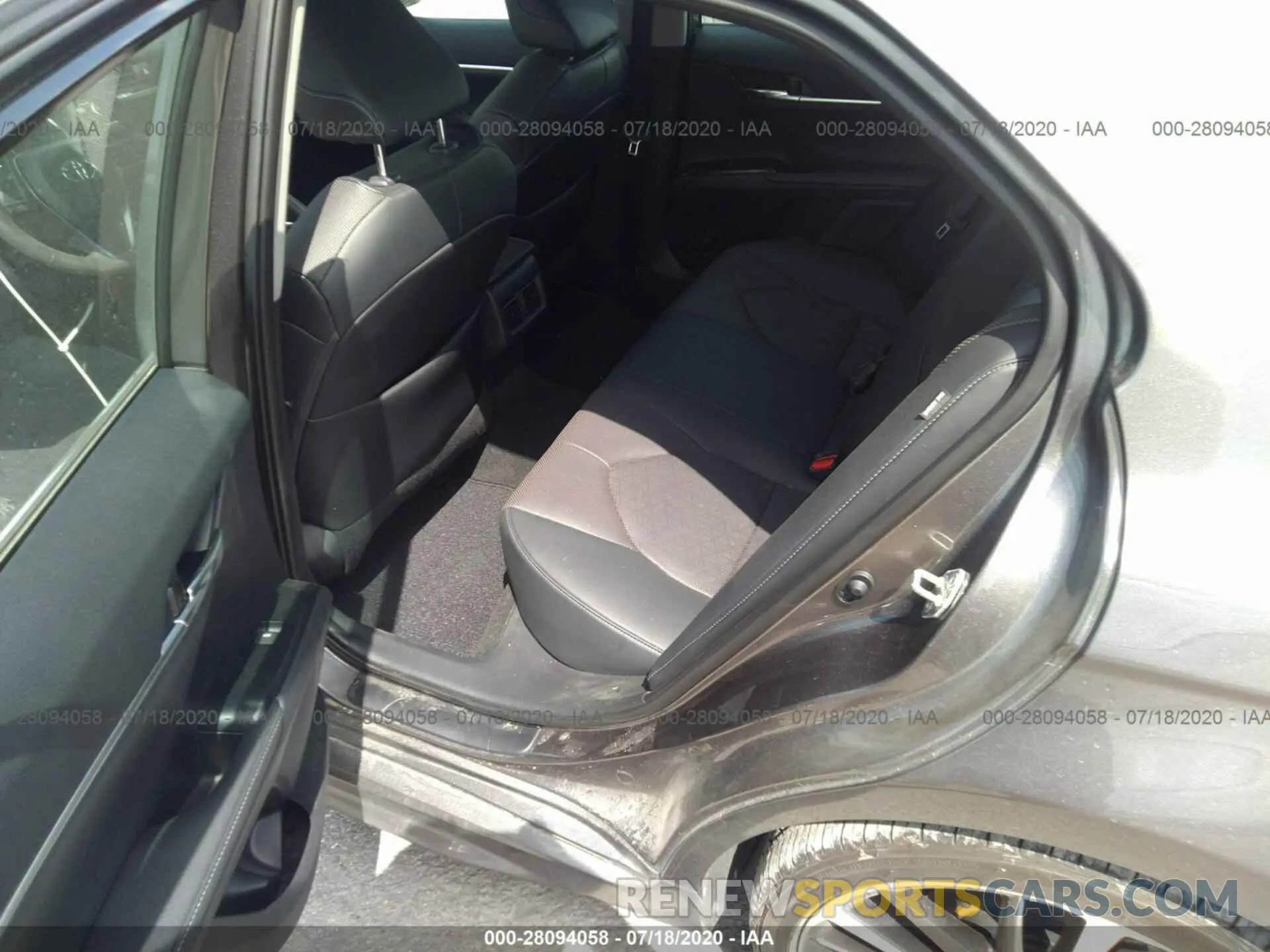 8 fotografías del automóvil dañado 4T1K61AK2LU896422 TOYOTA CAMRY 2020