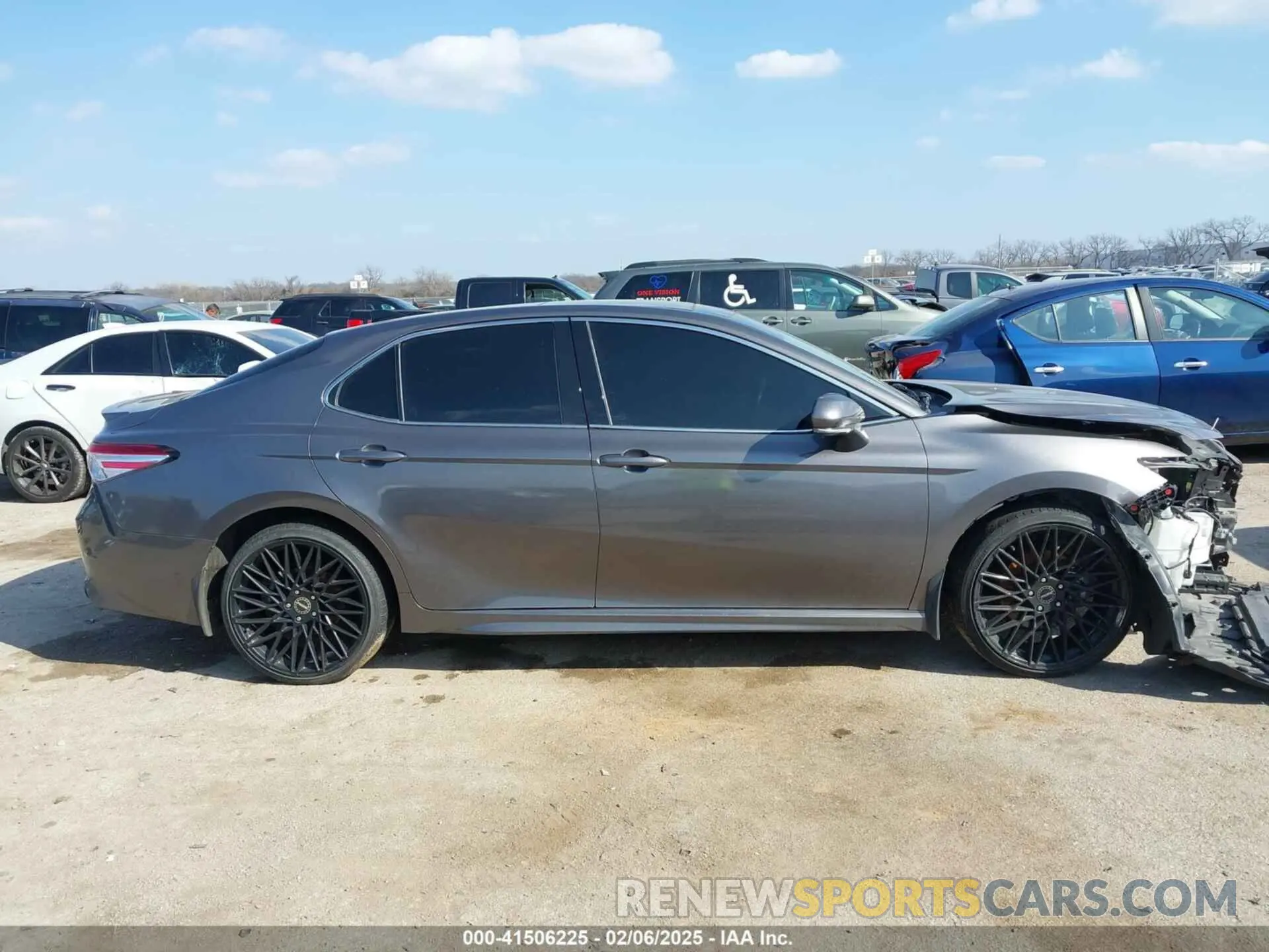 14 fotografías del automóvil dañado 4T1K61AK2LU915924 TOYOTA CAMRY 2020