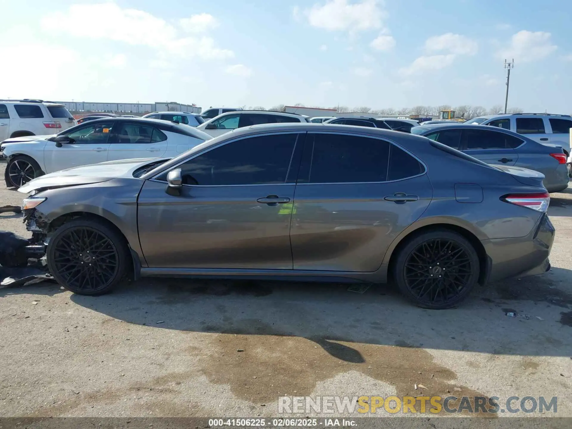 15 fotografías del automóvil dañado 4T1K61AK2LU915924 TOYOTA CAMRY 2020