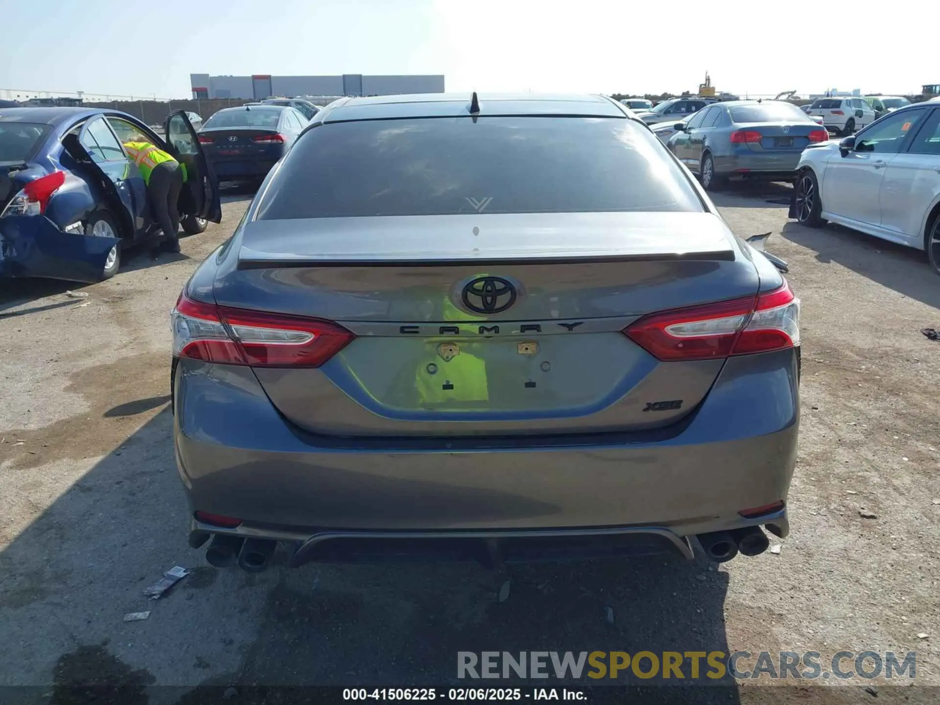 17 fotografías del automóvil dañado 4T1K61AK2LU915924 TOYOTA CAMRY 2020