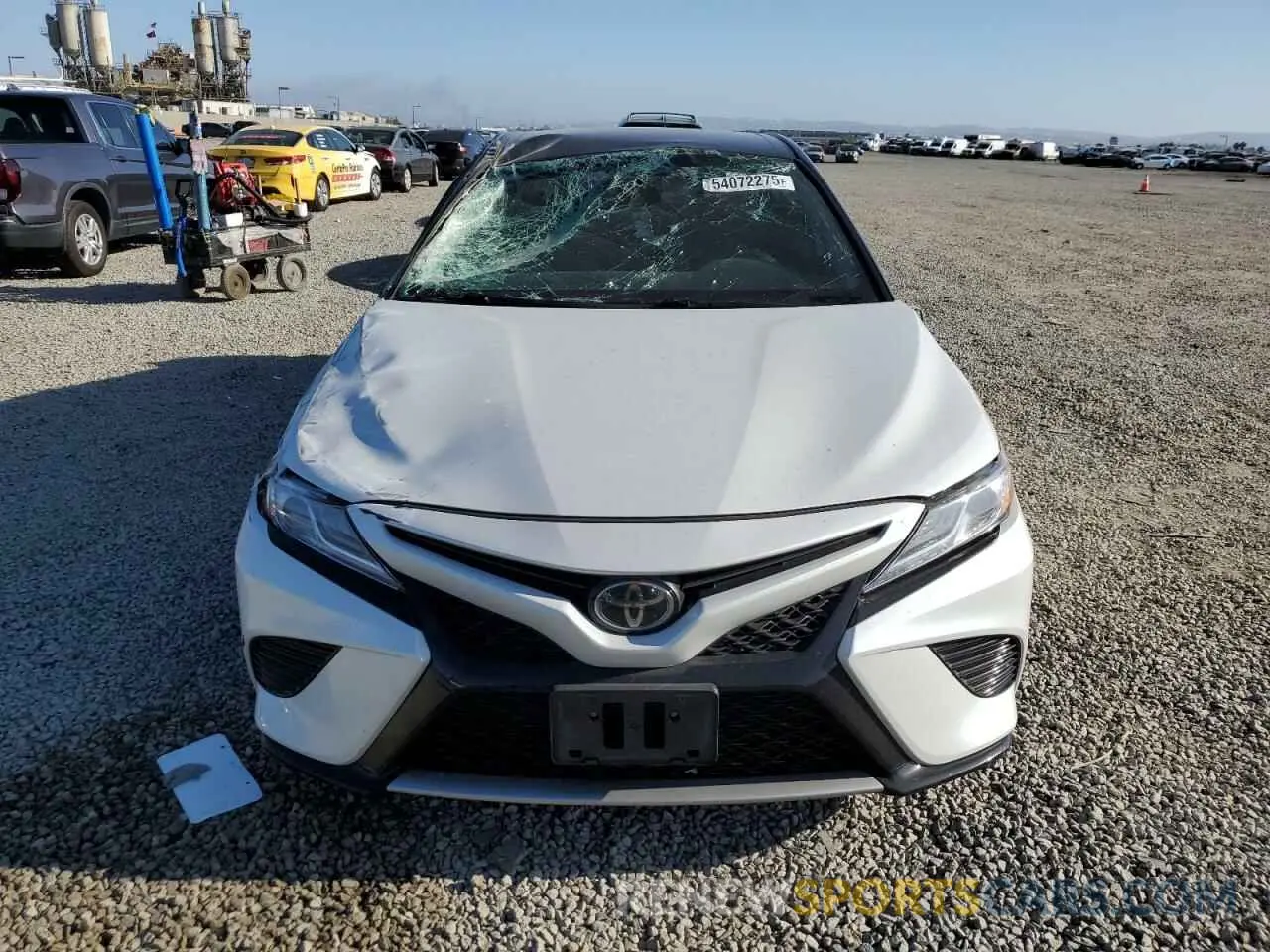 5 fotografías del automóvil dañado 4T1K61AK3LU302629 TOYOTA CAMRY 2020