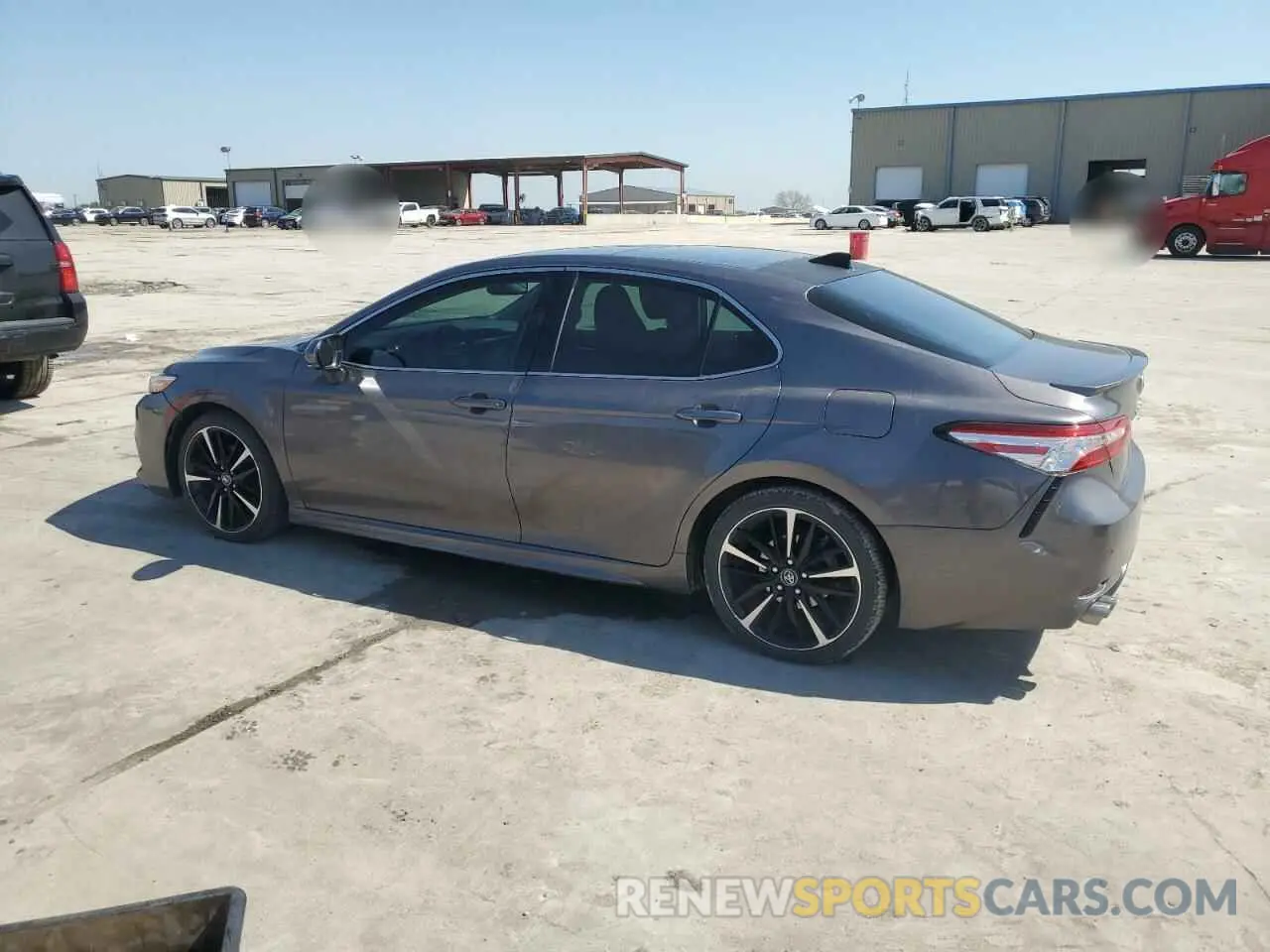 2 fotografías del automóvil dañado 4T1K61AK3LU339907 TOYOTA CAMRY 2020
