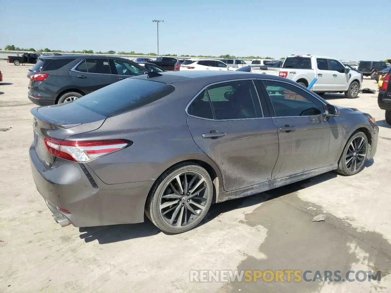 3 fotografías del automóvil dañado 4T1K61AK3LU339907 TOYOTA CAMRY 2020