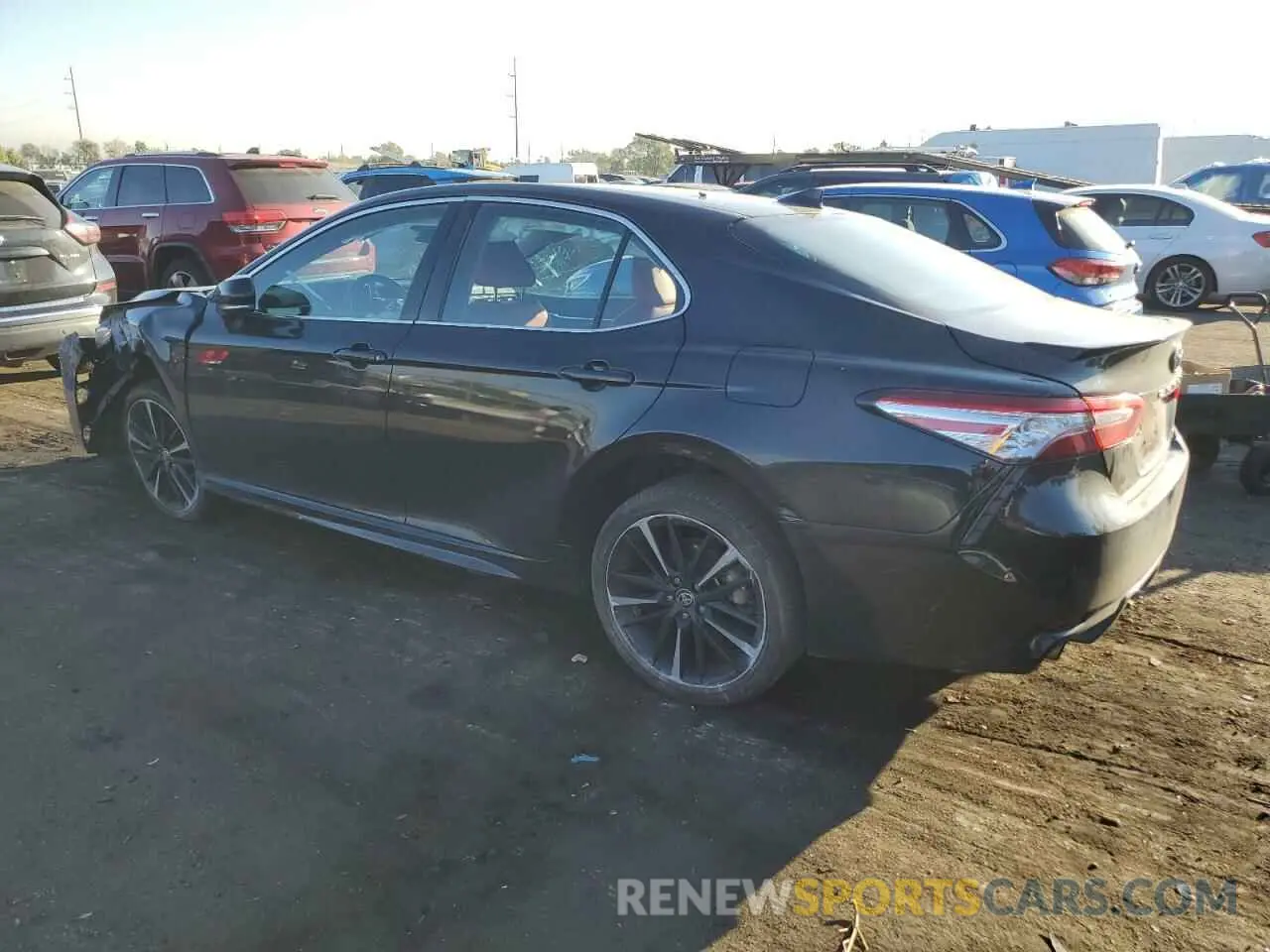 2 fotografías del automóvil dañado 4T1K61AK3LU385057 TOYOTA CAMRY 2020