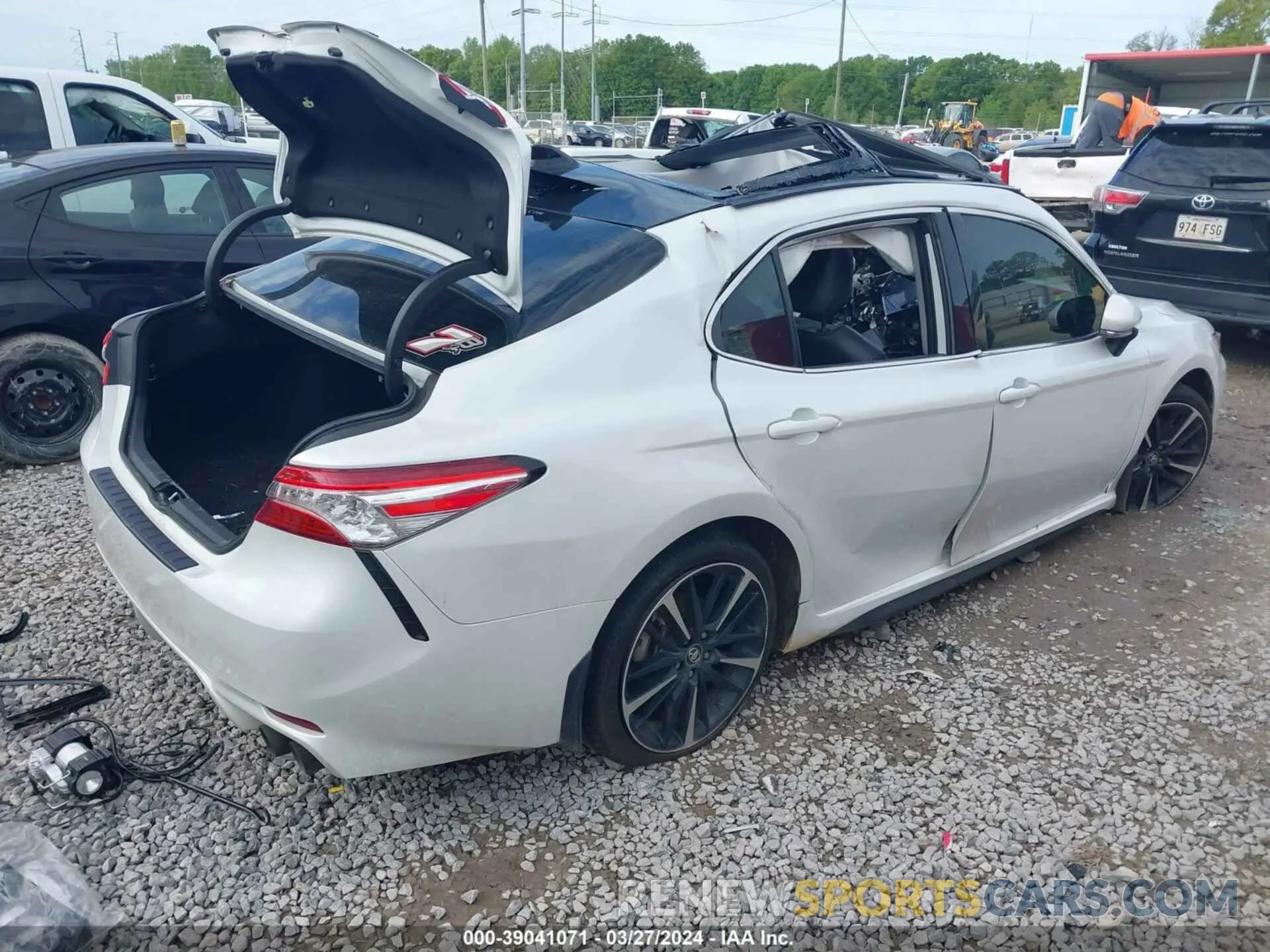 4 fotografías del automóvil dañado 4T1K61AK3LU872064 TOYOTA CAMRY 2020