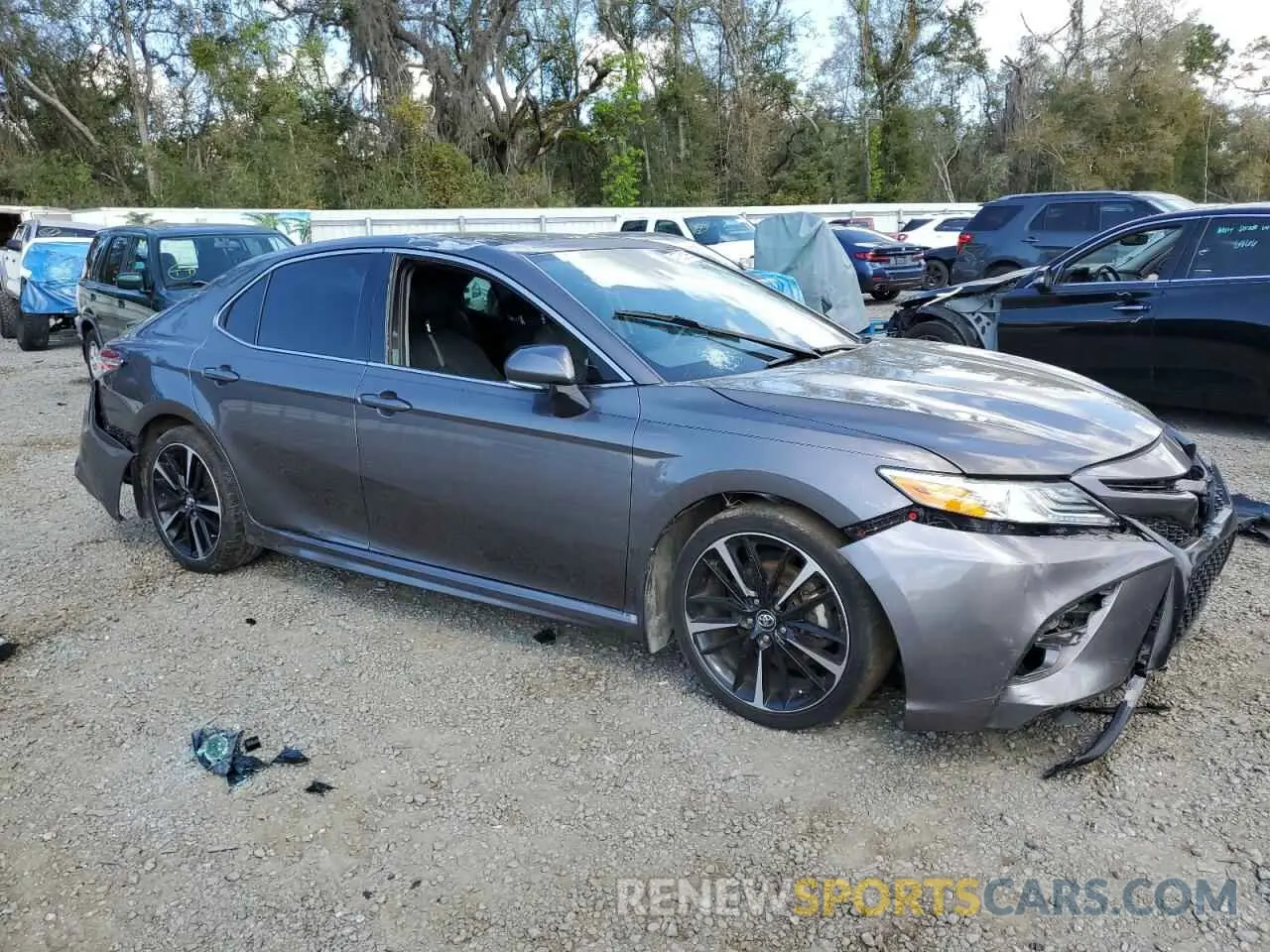 4 fotografías del automóvil dañado 4T1K61AK3LU931811 TOYOTA CAMRY 2020