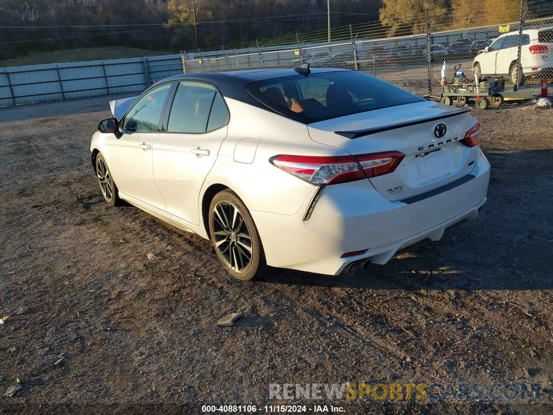 3 fotografías del automóvil dañado 4T1K61AK4LU330147 TOYOTA CAMRY 2020
