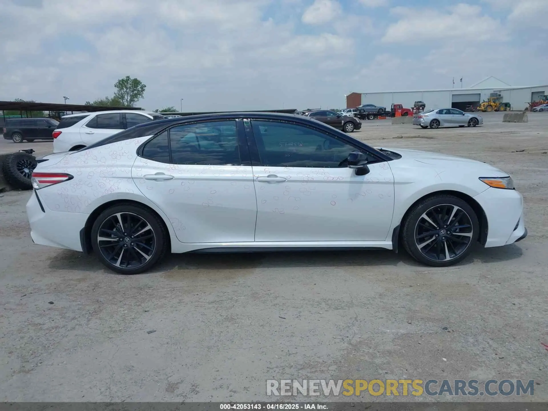 13 fotografías del automóvil dañado 4T1K61AK4LU332934 TOYOTA CAMRY 2020