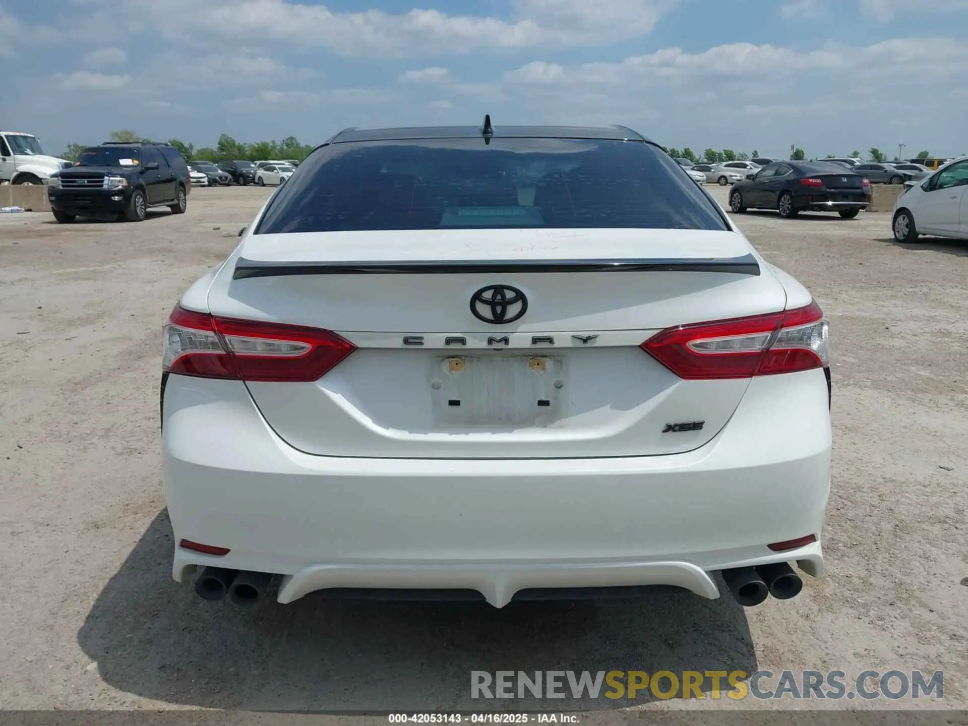 16 fotografías del automóvil dañado 4T1K61AK4LU332934 TOYOTA CAMRY 2020