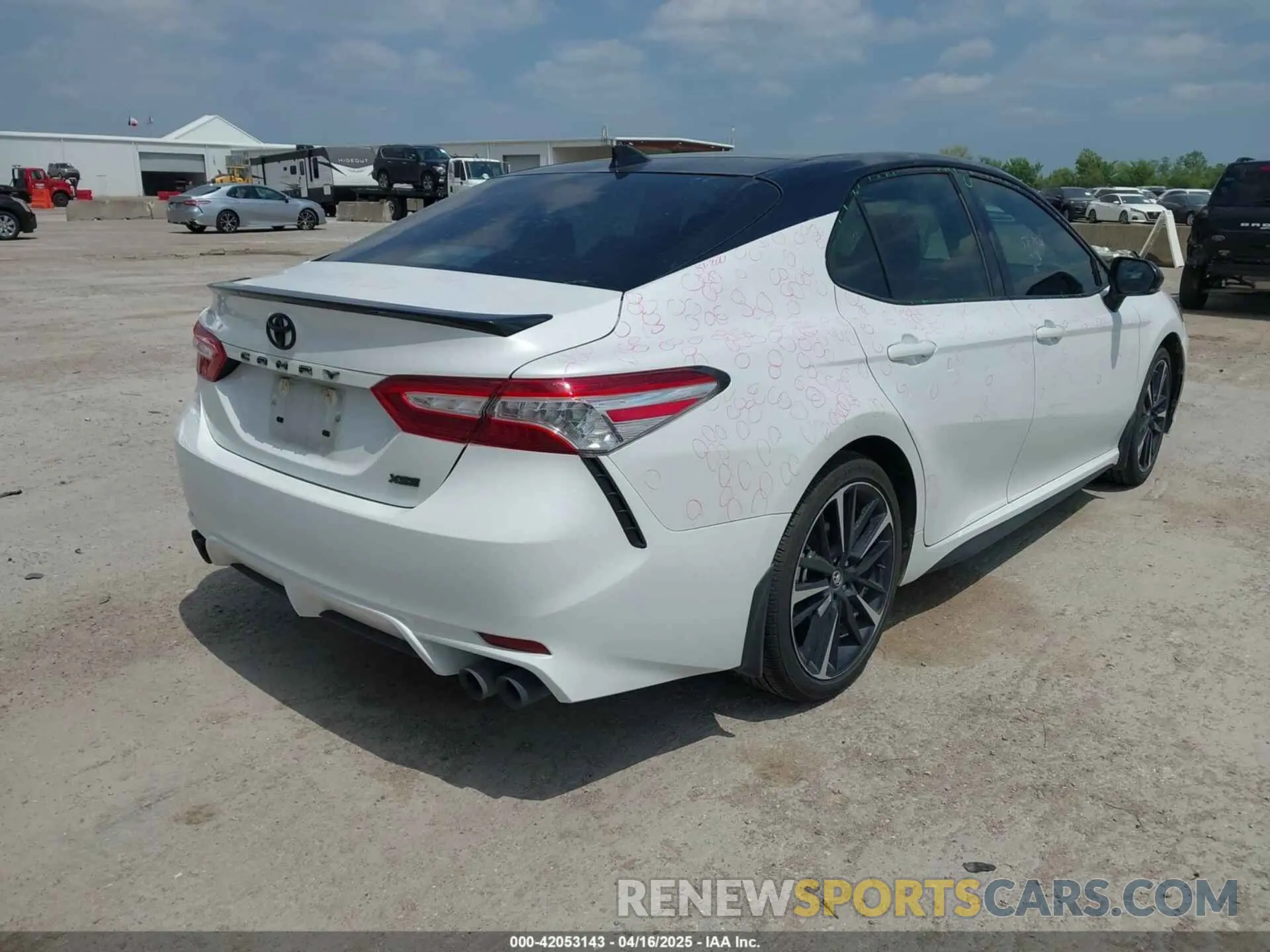 4 fotografías del automóvil dañado 4T1K61AK4LU332934 TOYOTA CAMRY 2020