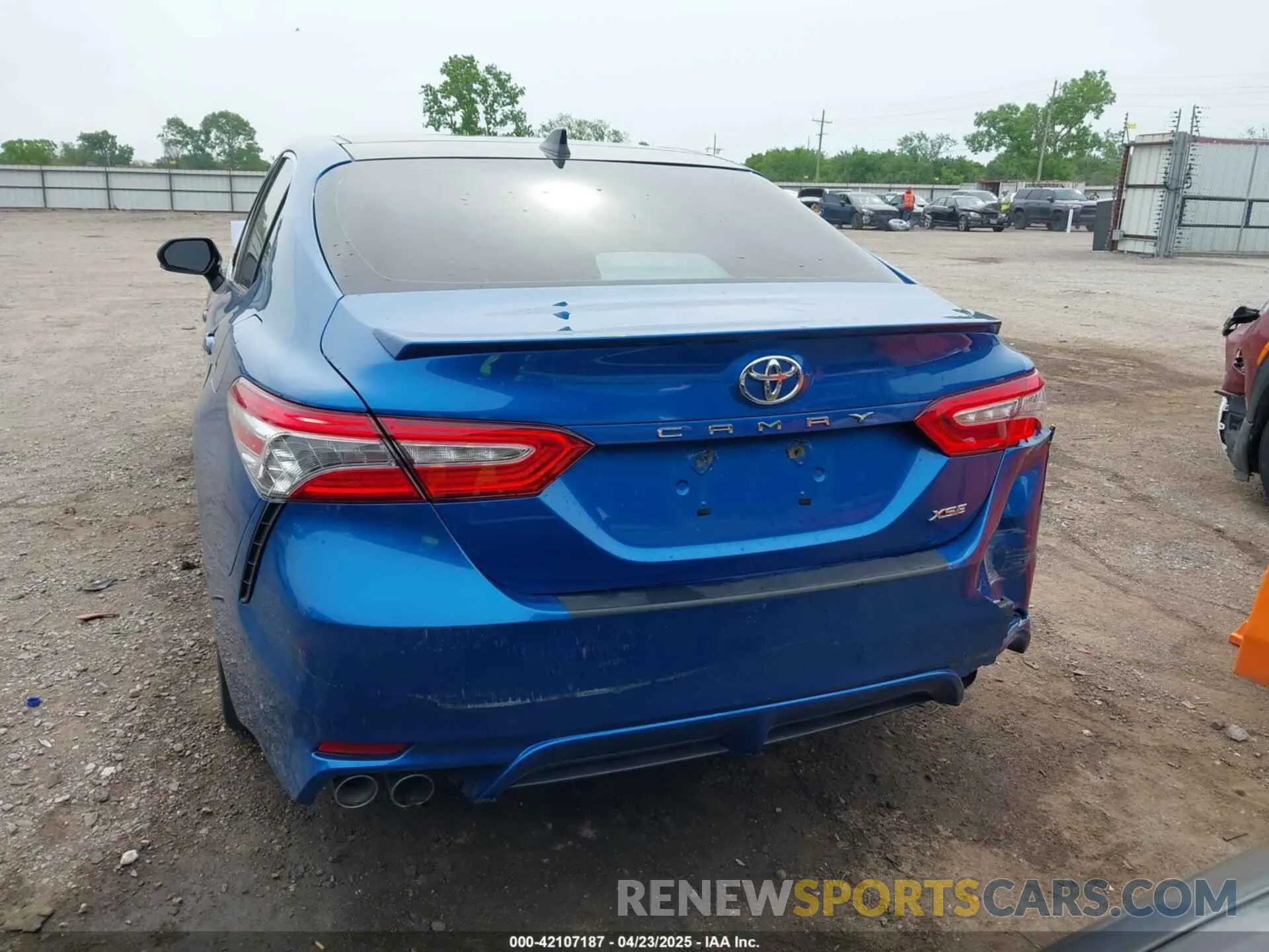 16 fotografías del automóvil dañado 4T1K61AK4LU395791 TOYOTA CAMRY 2020