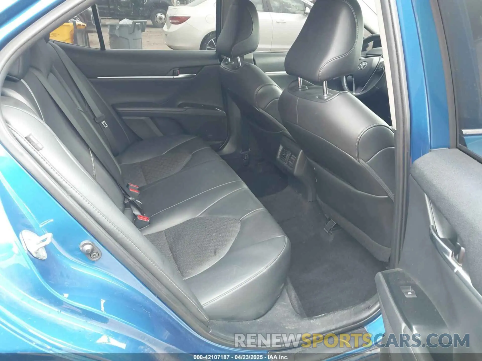 8 fotografías del automóvil dañado 4T1K61AK4LU395791 TOYOTA CAMRY 2020