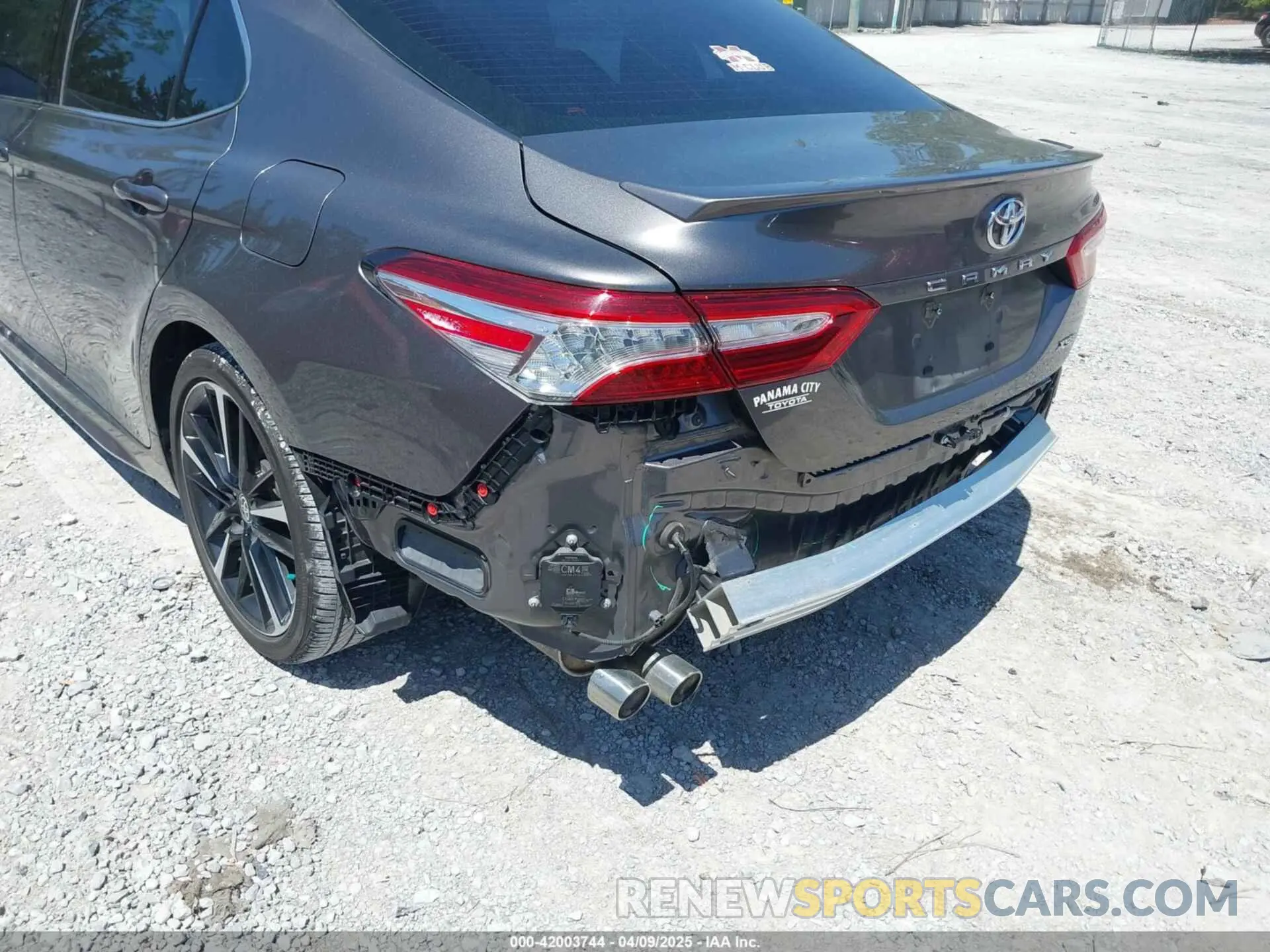 6 fotografías del automóvil dañado 4T1K61AK4LU504704 TOYOTA CAMRY 2020