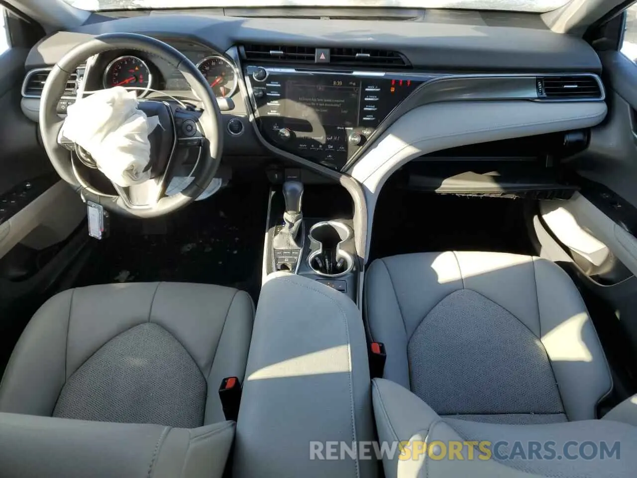 8 fotografías del automóvil dañado 4T1K61AK4LU951159 TOYOTA CAMRY 2020