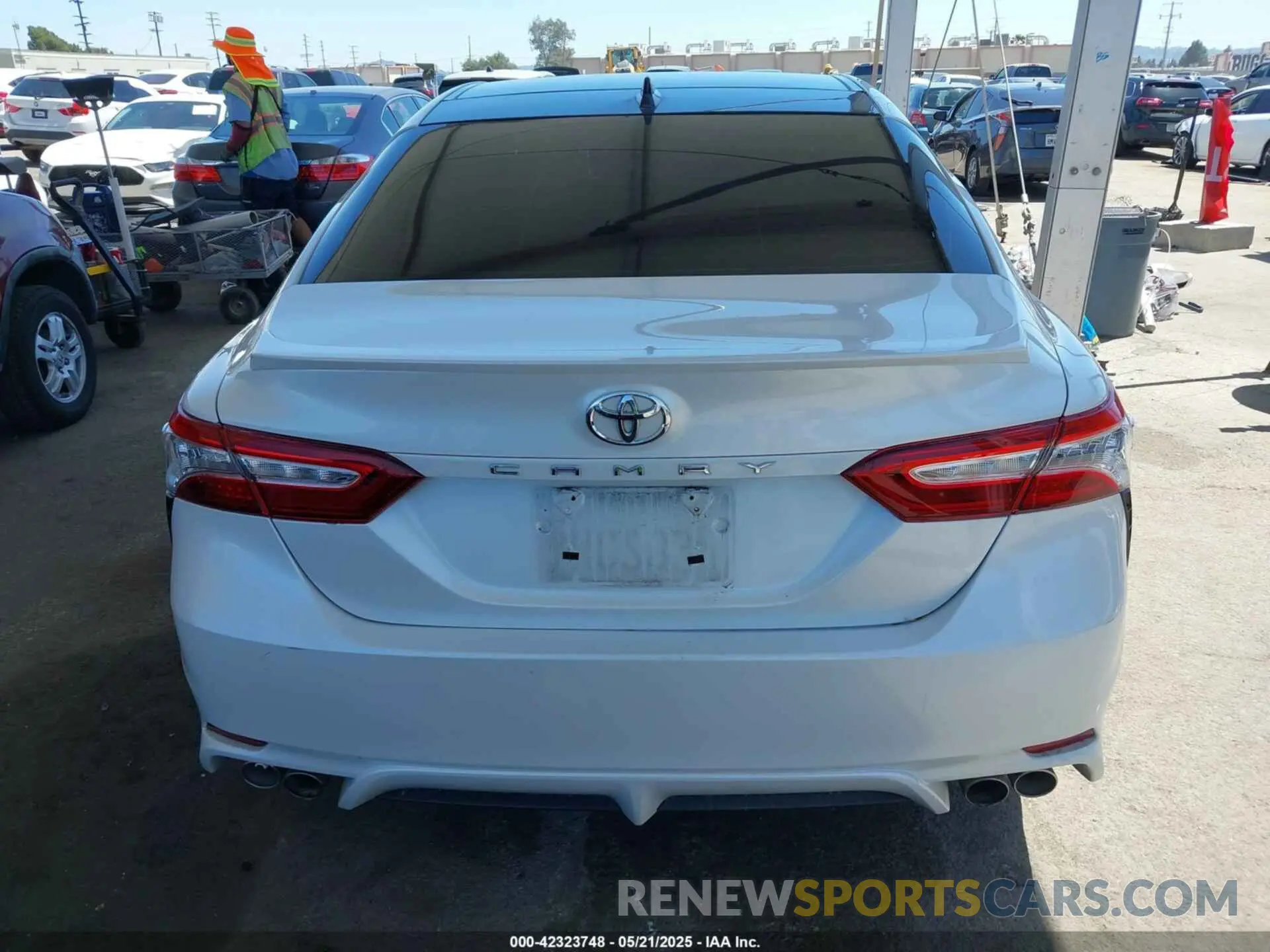 17 fotografías del automóvil dañado 4T1K61AK4LU980970 TOYOTA CAMRY 2020