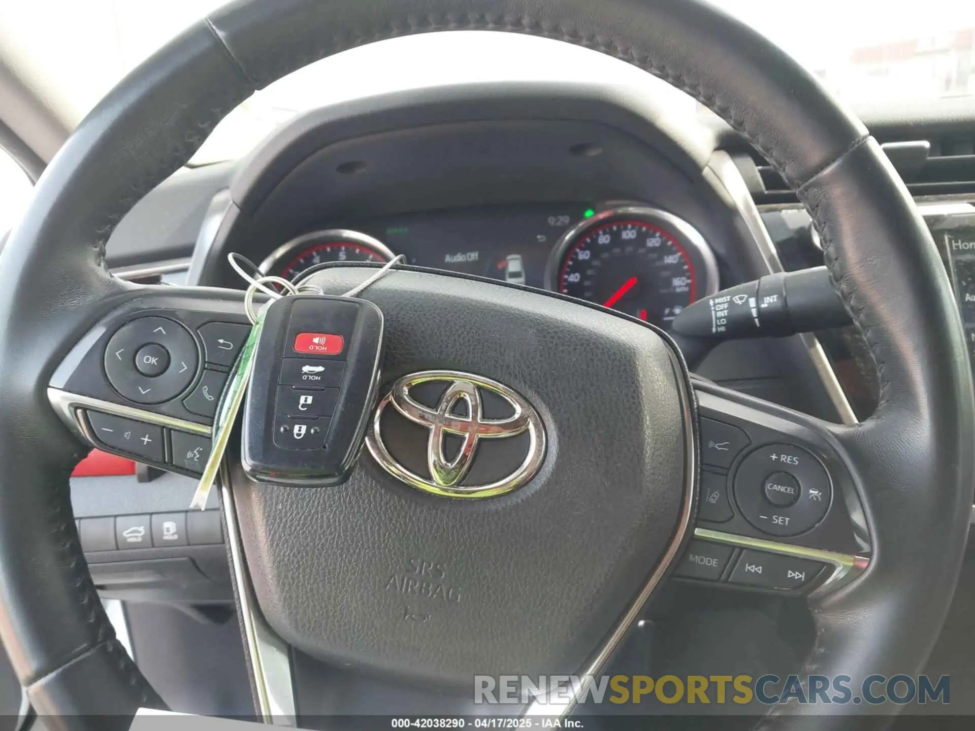 11 fotografías del automóvil dañado 4T1K61AK5LU304088 TOYOTA CAMRY 2020