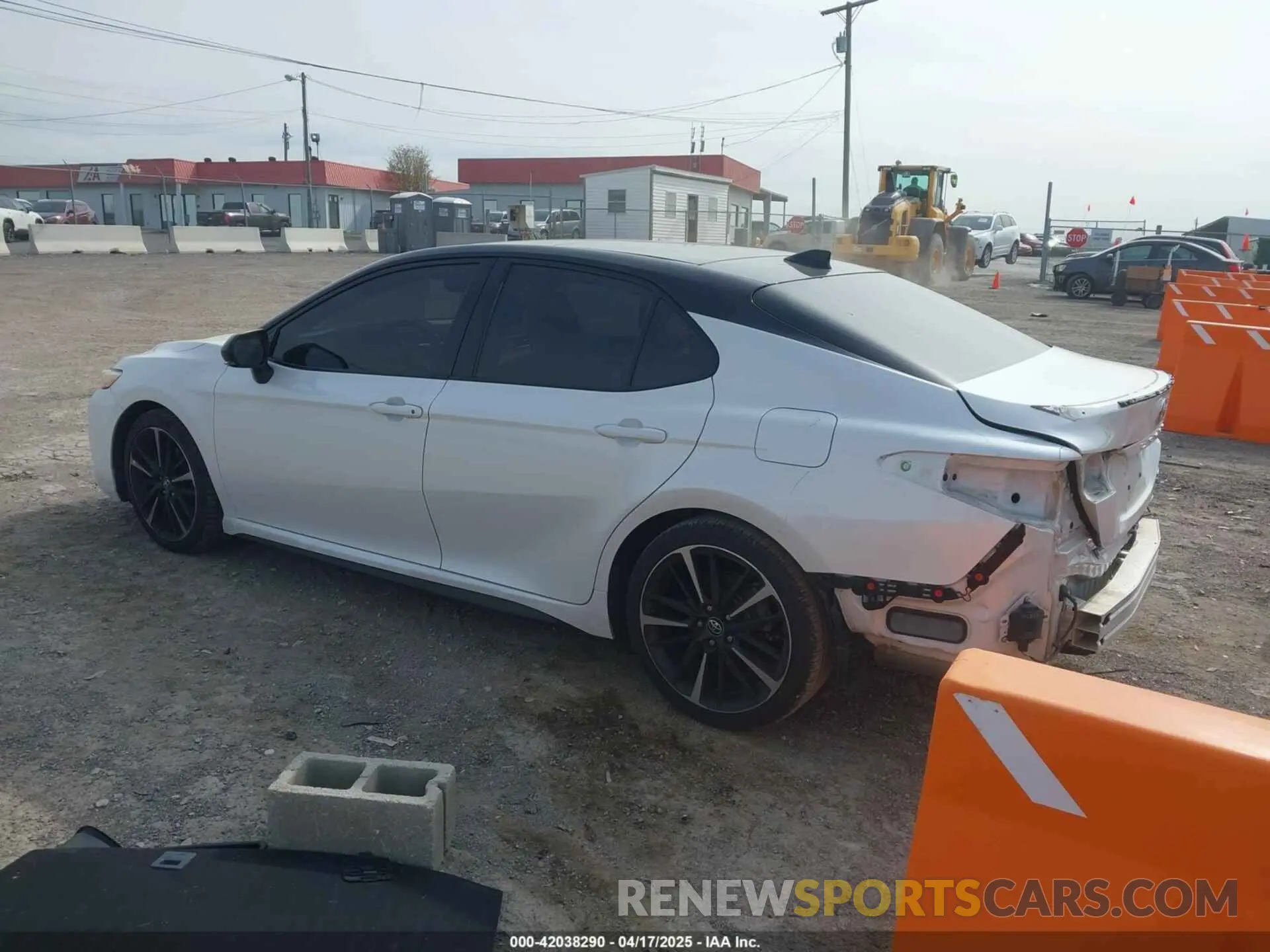 3 fotografías del automóvil dañado 4T1K61AK5LU304088 TOYOTA CAMRY 2020