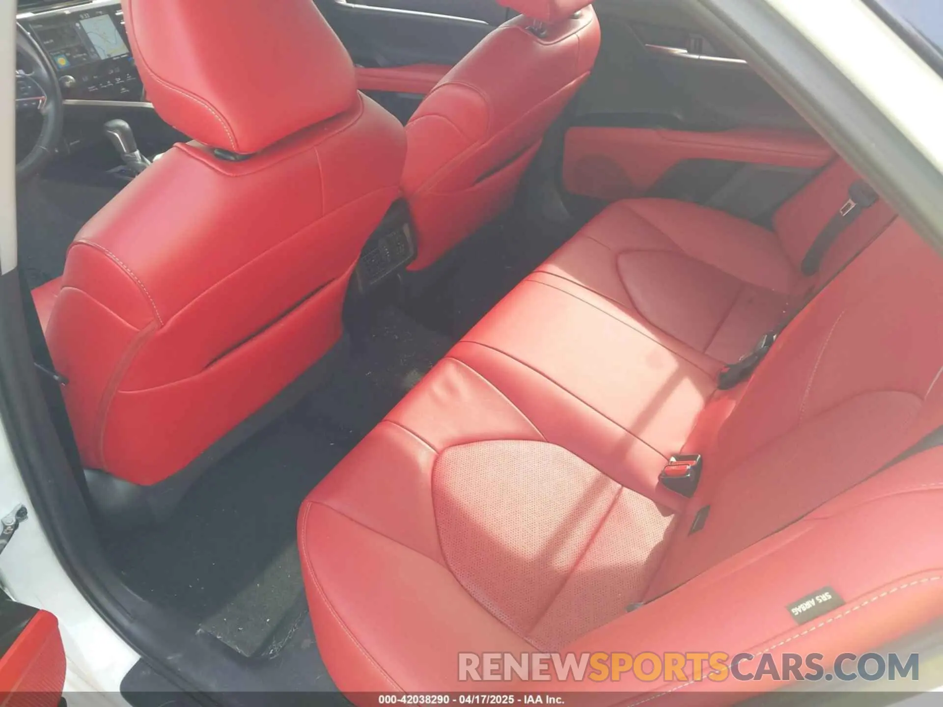 8 fotografías del automóvil dañado 4T1K61AK5LU304088 TOYOTA CAMRY 2020