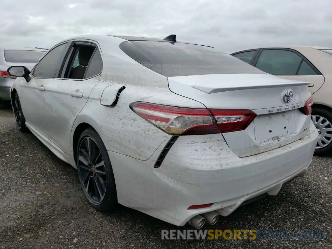3 fotografías del automóvil dañado 4T1K61AK5LU361312 TOYOTA CAMRY 2020