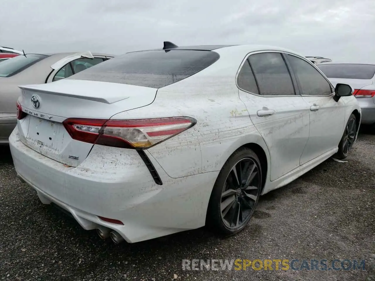 4 fotografías del automóvil dañado 4T1K61AK5LU361312 TOYOTA CAMRY 2020