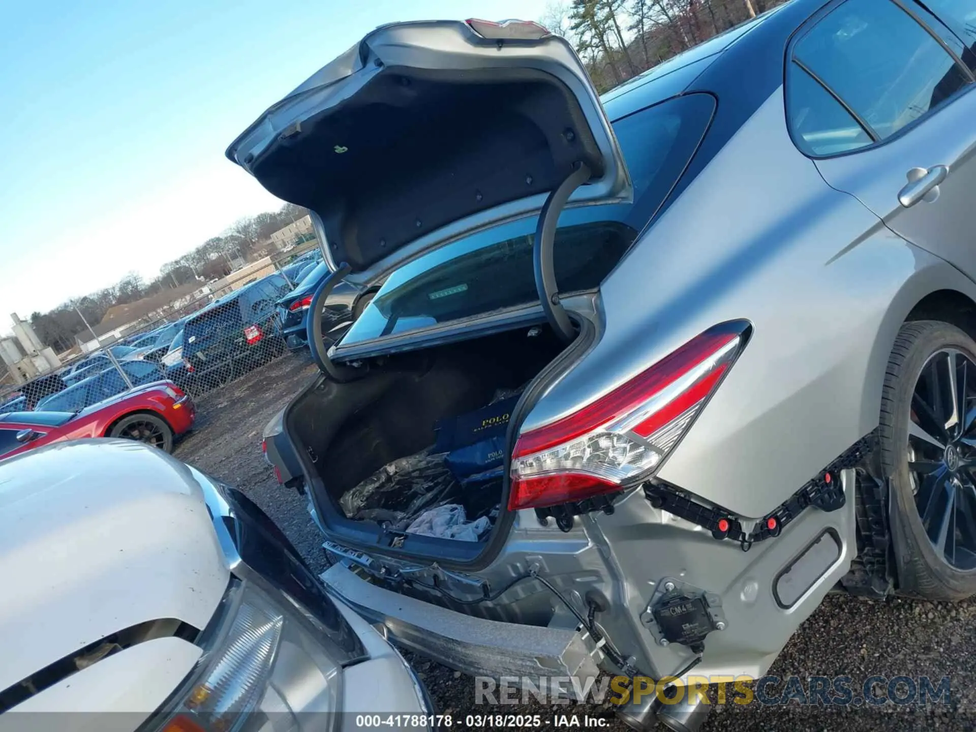 15 fotografías del automóvil dañado 4T1K61AK5LU366798 TOYOTA CAMRY 2020
