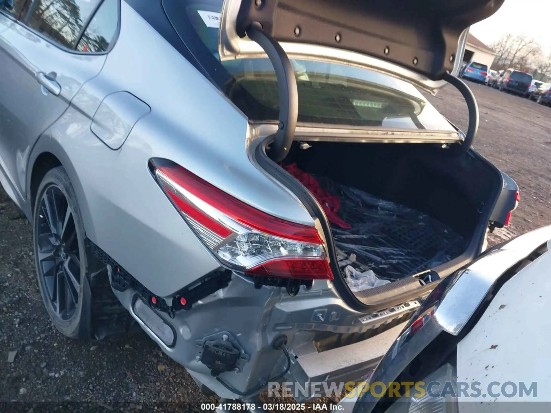 6 fotografías del automóvil dañado 4T1K61AK5LU366798 TOYOTA CAMRY 2020