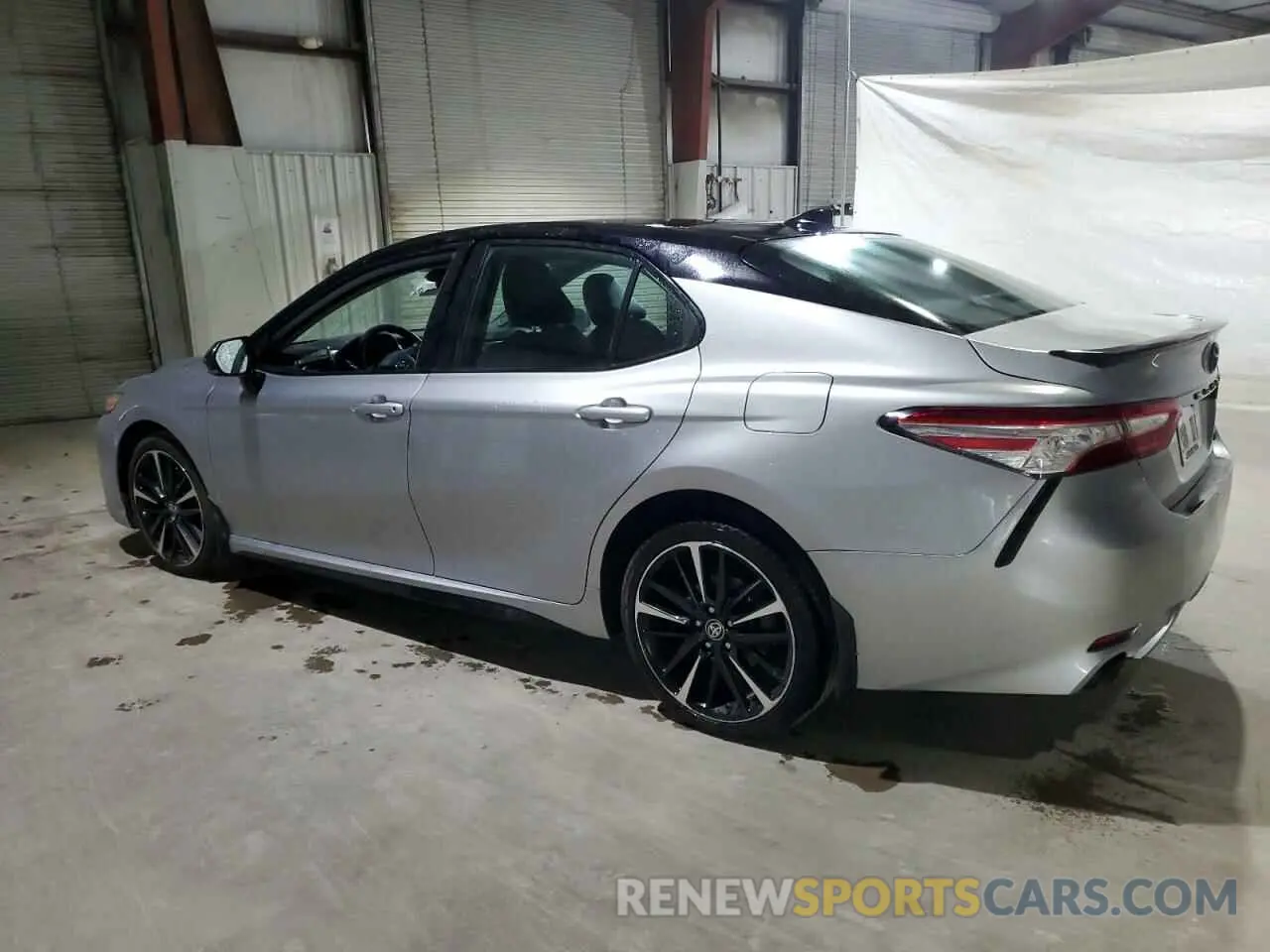 2 fotografías del automóvil dañado 4T1K61AK5LU379325 TOYOTA CAMRY 2020