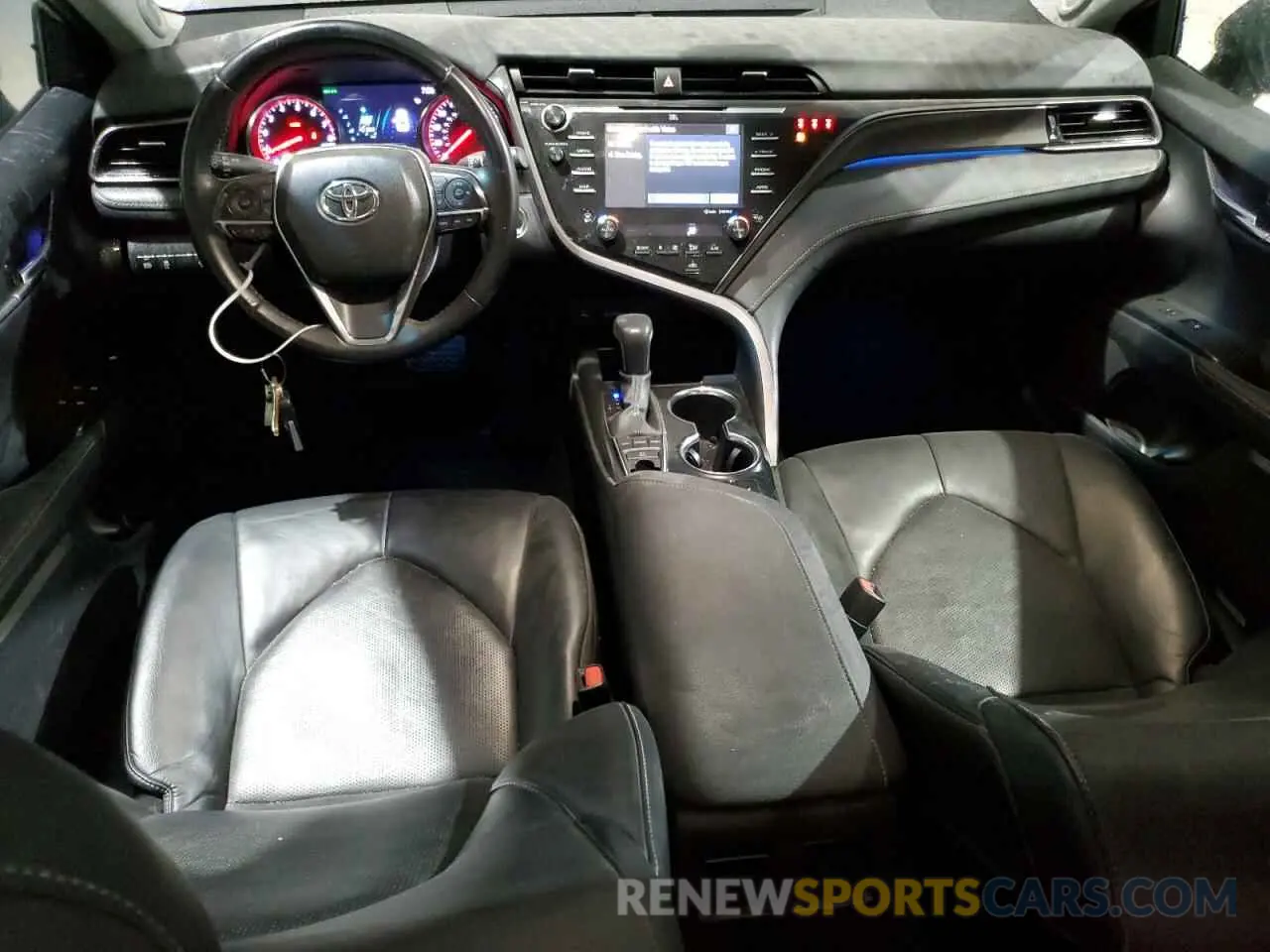8 fotografías del automóvil dañado 4T1K61AK5LU379325 TOYOTA CAMRY 2020