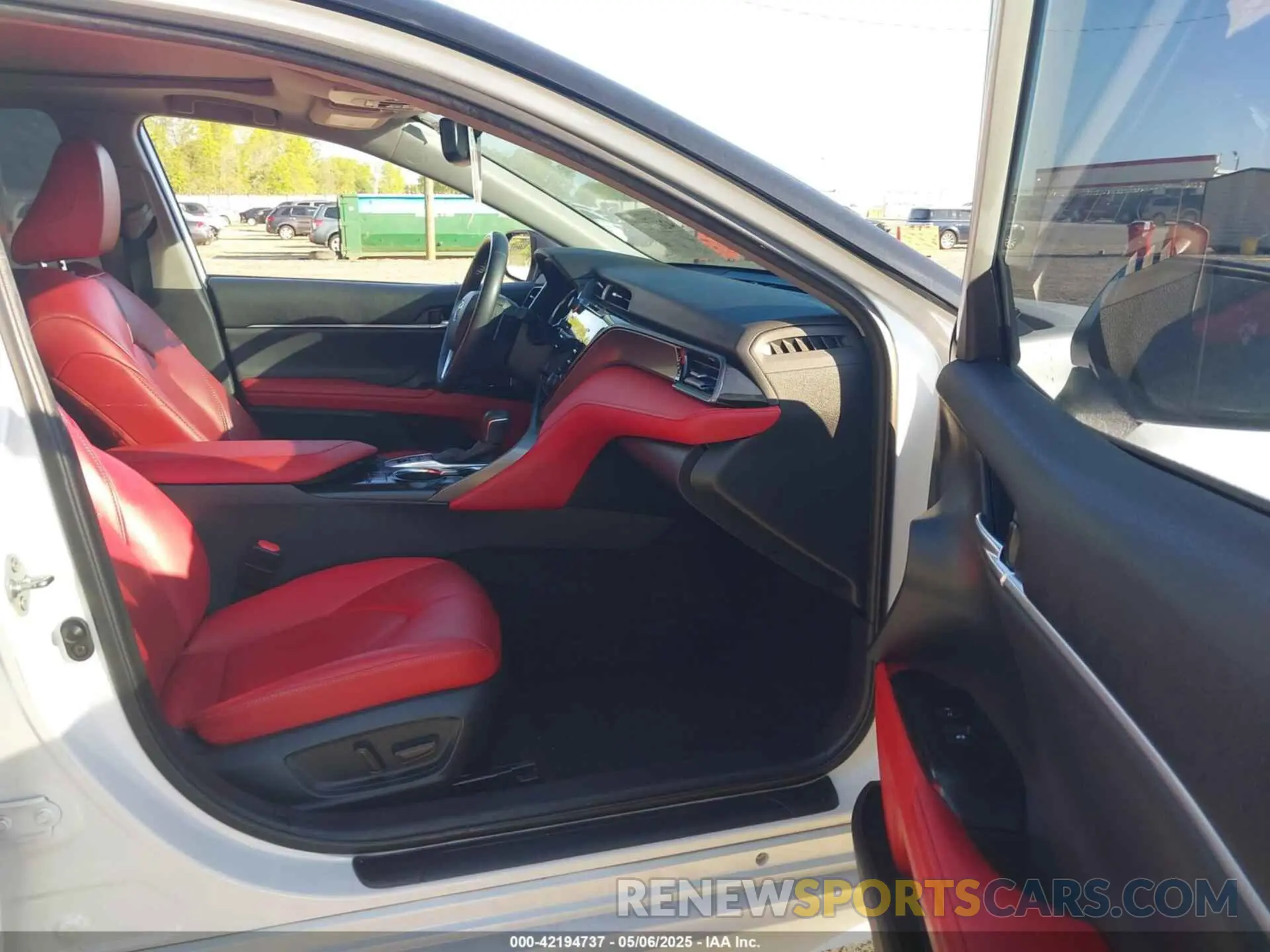 5 fotografías del automóvil dañado 4T1K61AK5LU382967 TOYOTA CAMRY 2020