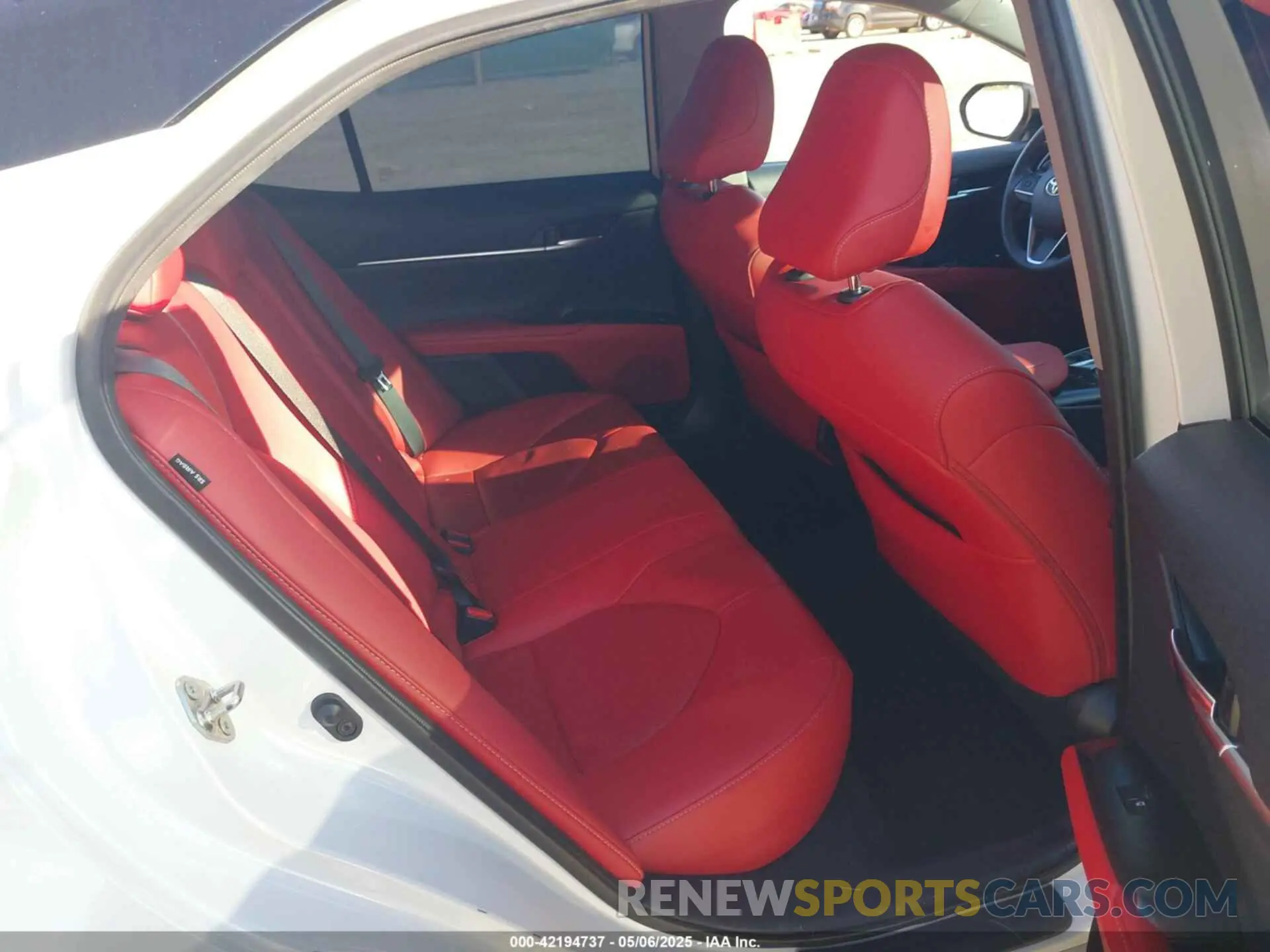 8 fotografías del automóvil dañado 4T1K61AK5LU382967 TOYOTA CAMRY 2020