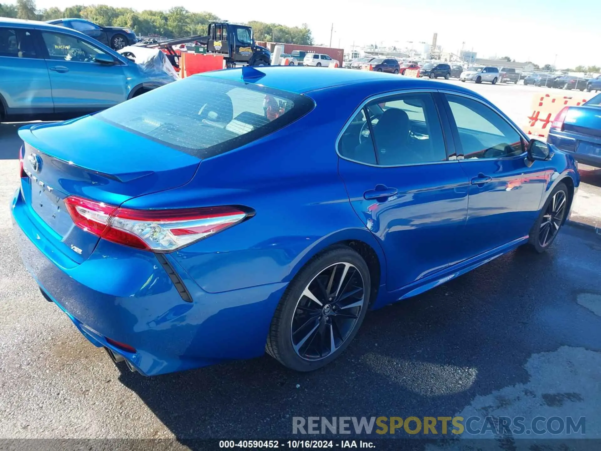 4 fotografías del automóvil dañado 4T1K61AK5LU393418 TOYOTA CAMRY 2020