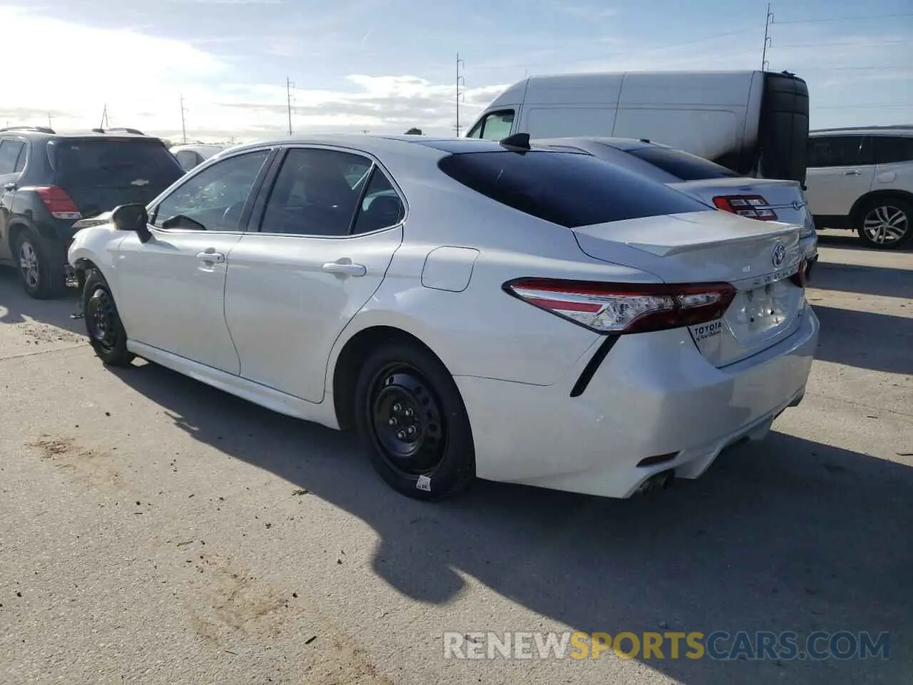 3 fotografías del automóvil dañado 4T1K61AK5LU872583 TOYOTA CAMRY 2020