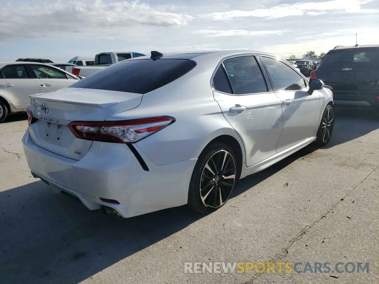 4 fotografías del automóvil dañado 4T1K61AK5LU872583 TOYOTA CAMRY 2020