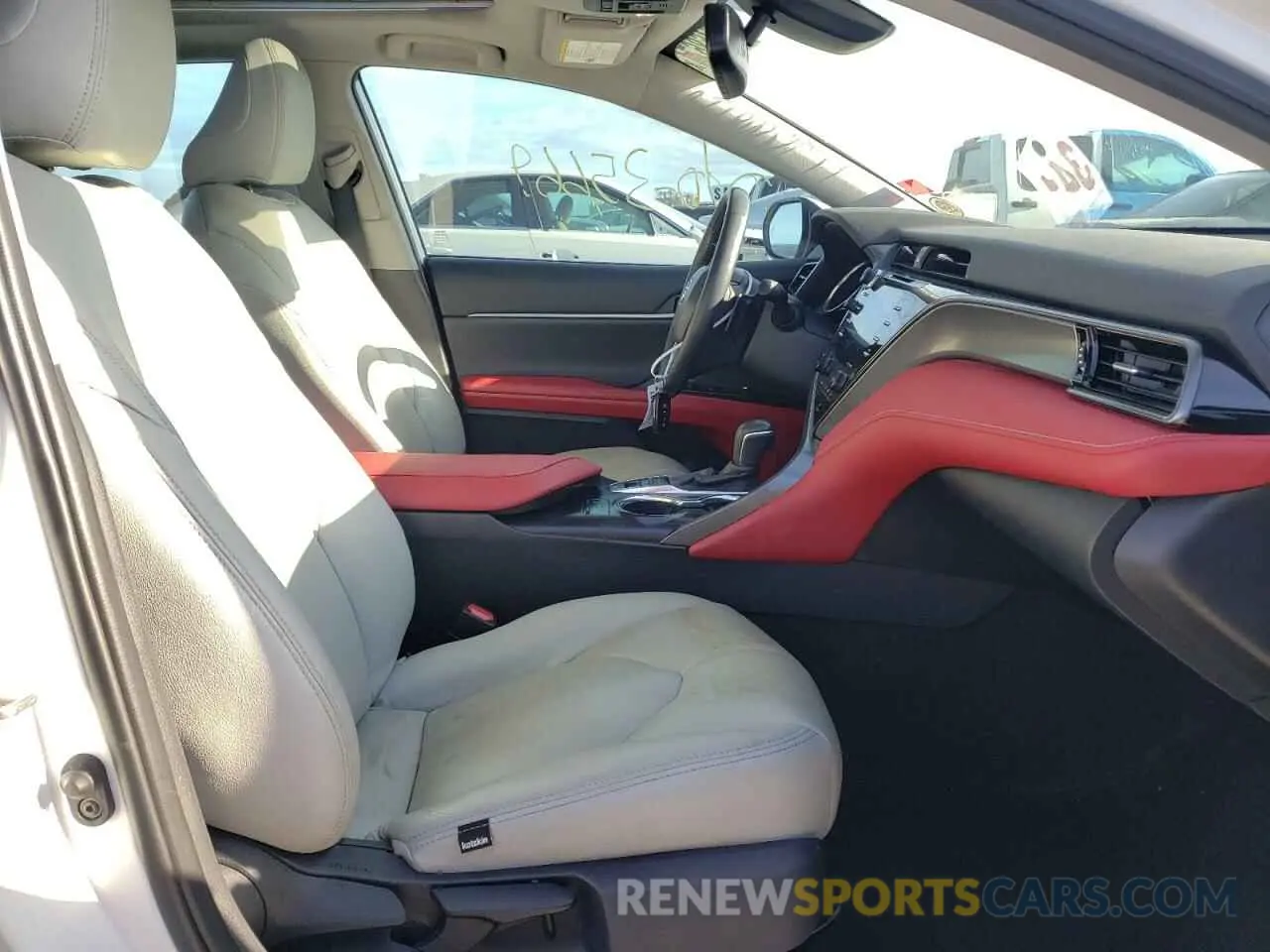 5 fotografías del automóvil dañado 4T1K61AK5LU872583 TOYOTA CAMRY 2020
