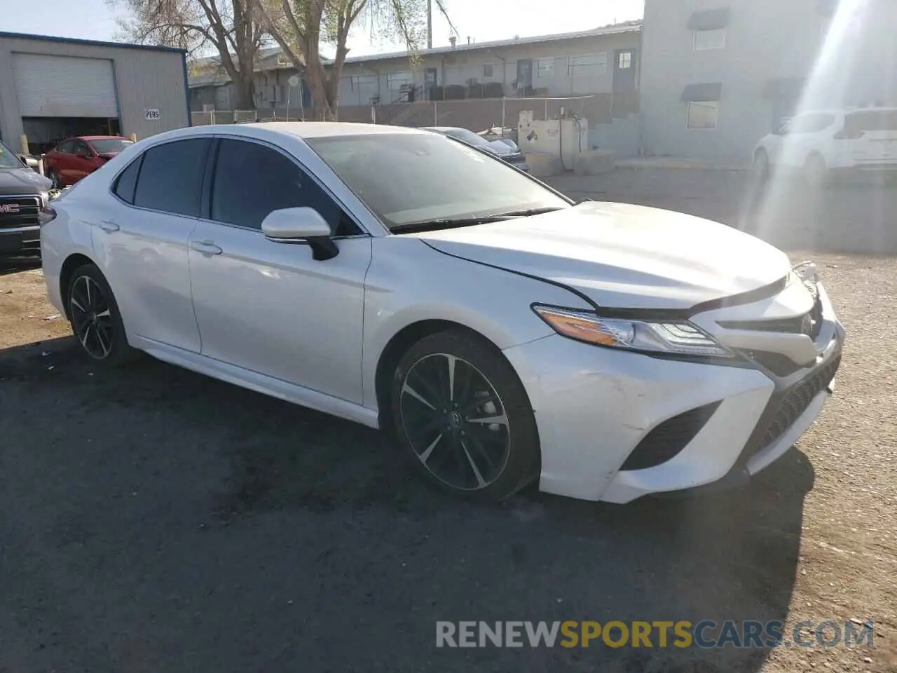 4 fotografías del automóvil dañado 4T1K61AK5LU942731 TOYOTA CAMRY 2020