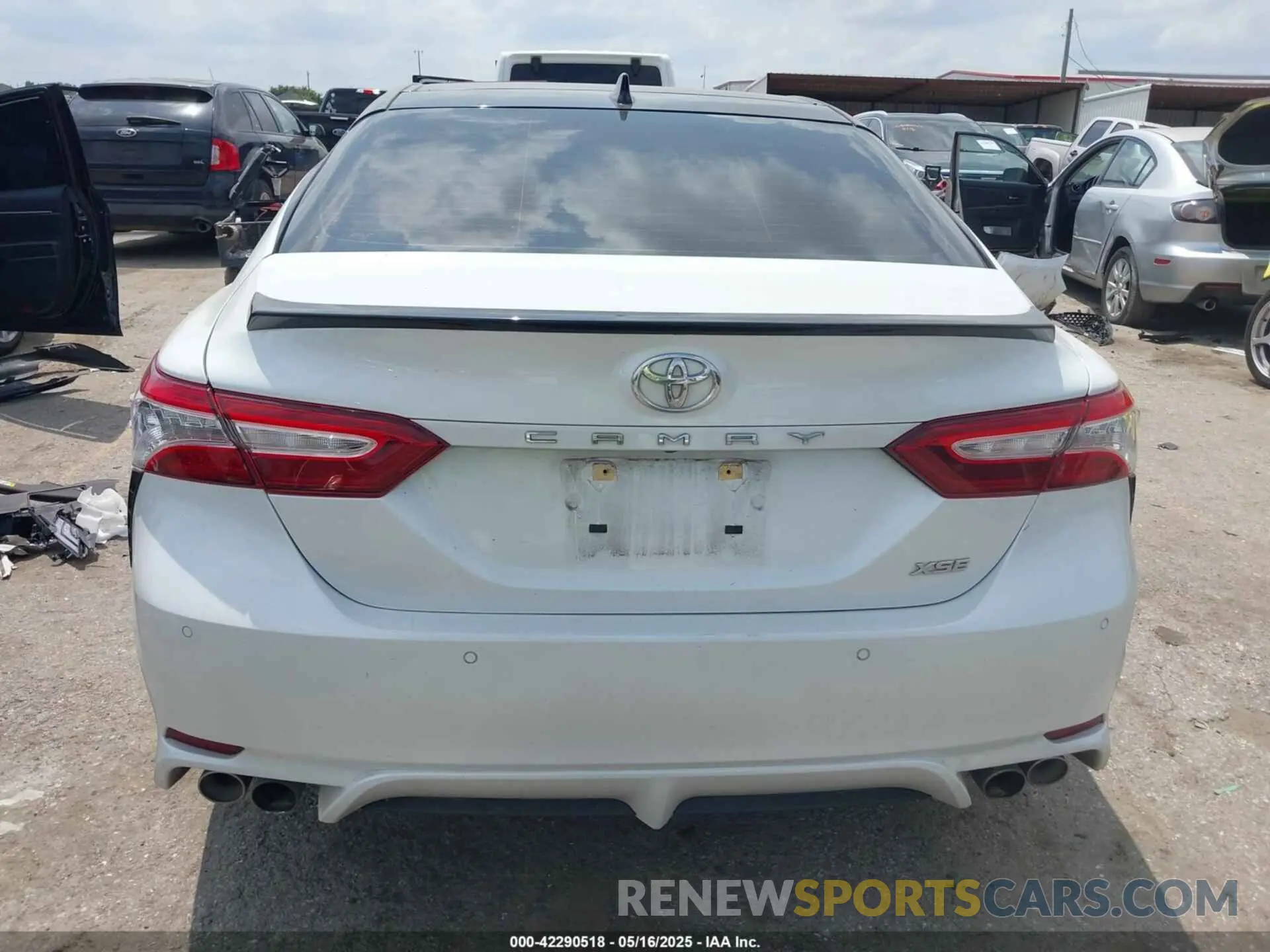 17 fotografías del automóvil dañado 4T1K61AK6LU333969 TOYOTA CAMRY 2020