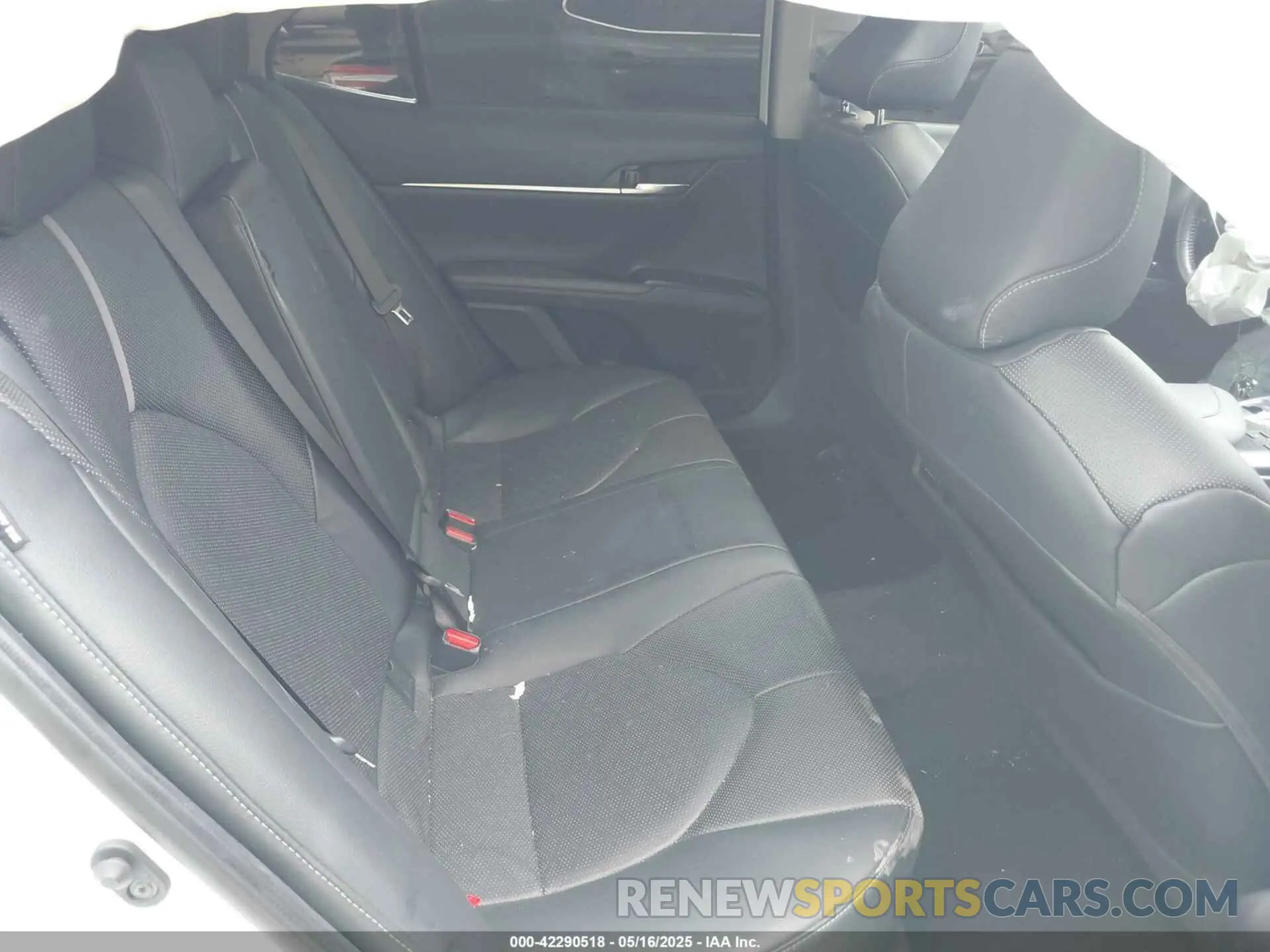 8 fotografías del automóvil dañado 4T1K61AK6LU333969 TOYOTA CAMRY 2020