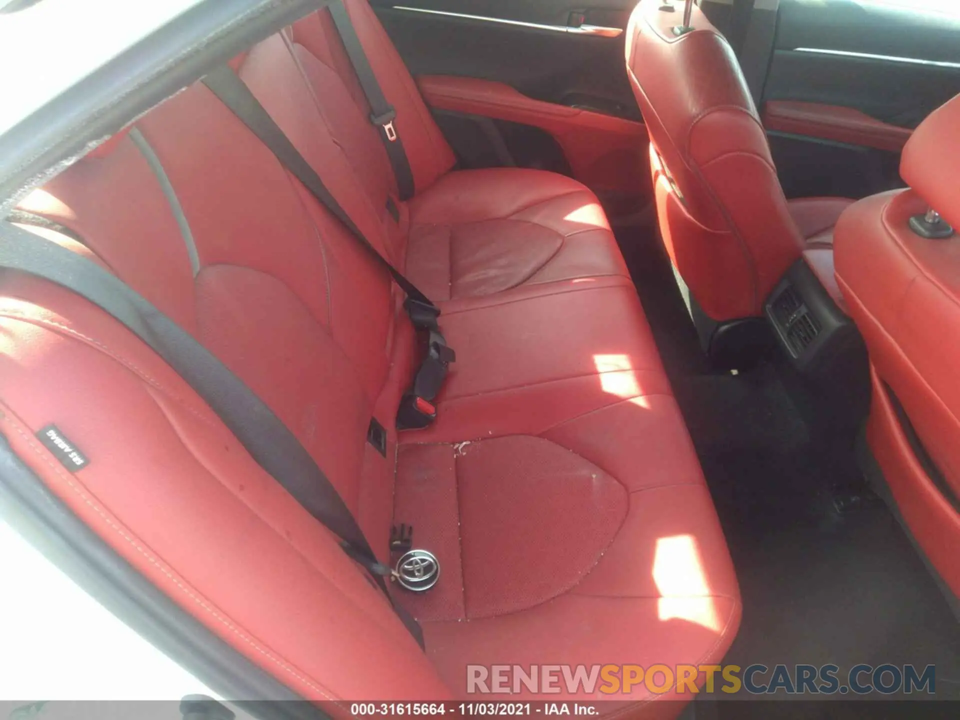 8 fotografías del automóvil dañado 4T1K61AK6LU359598 TOYOTA CAMRY 2020