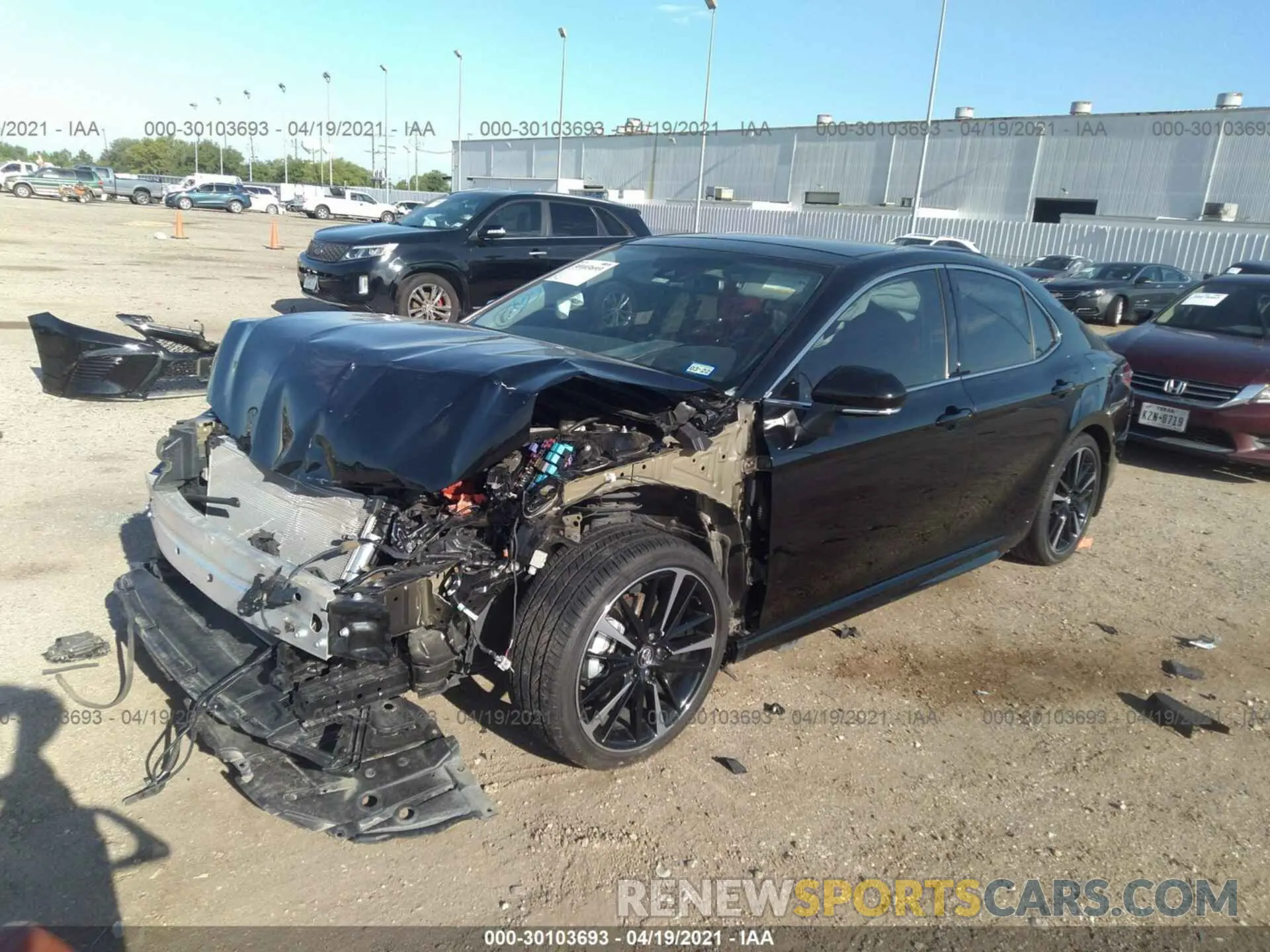 2 fotografías del automóvil dañado 4T1K61AK6LU923668 TOYOTA CAMRY 2020