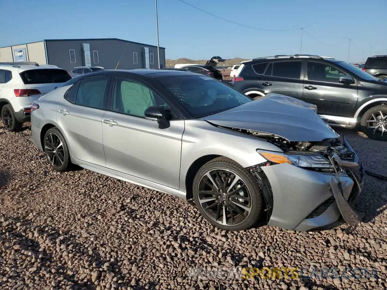 4 fotografías del automóvil dañado 4T1K61AK7LU317537 TOYOTA CAMRY 2020