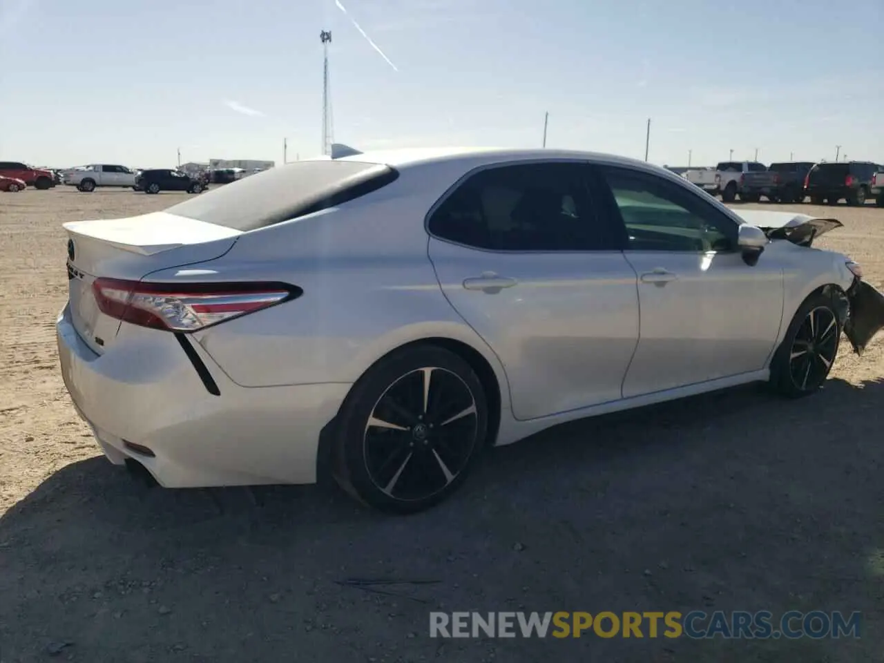 3 fotografías del automóvil dañado 4T1K61AK7LU876456 TOYOTA CAMRY 2020