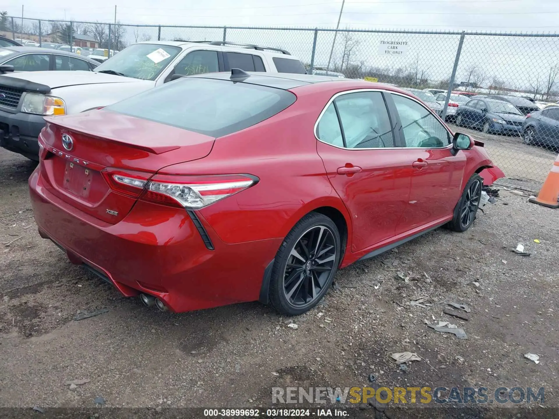 4 fotografías del automóvil dañado 4T1K61AK8LU306627 TOYOTA CAMRY 2020