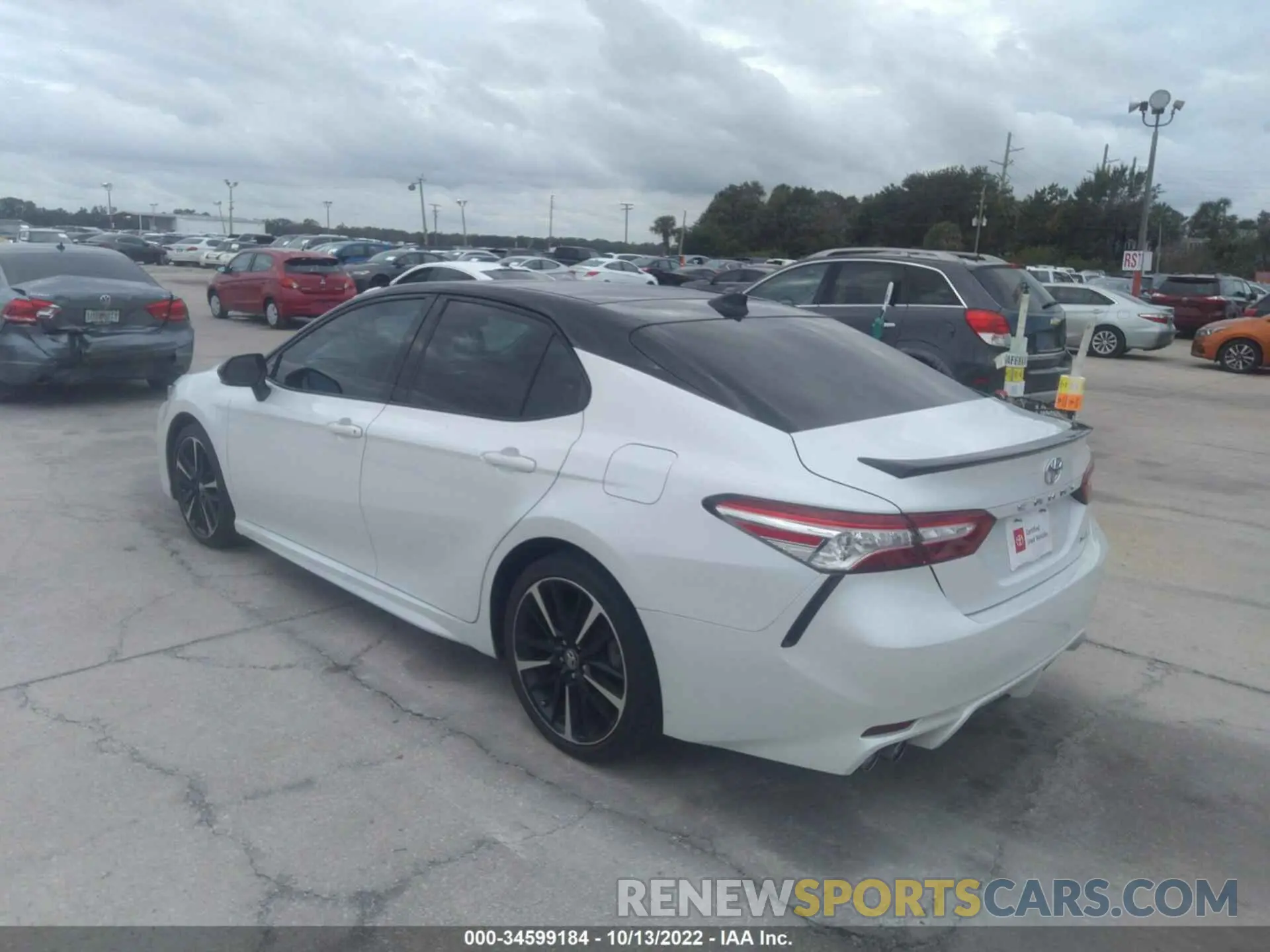 3 fotografías del automóvil dañado 4T1K61AK8LU324724 TOYOTA CAMRY 2020