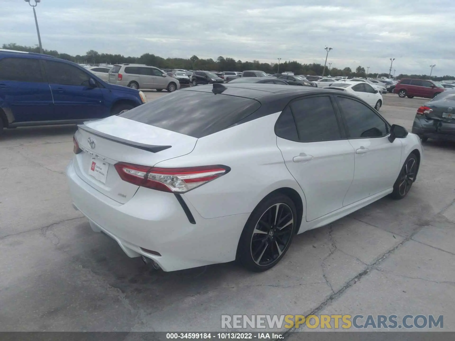 4 fotografías del automóvil dañado 4T1K61AK8LU324724 TOYOTA CAMRY 2020